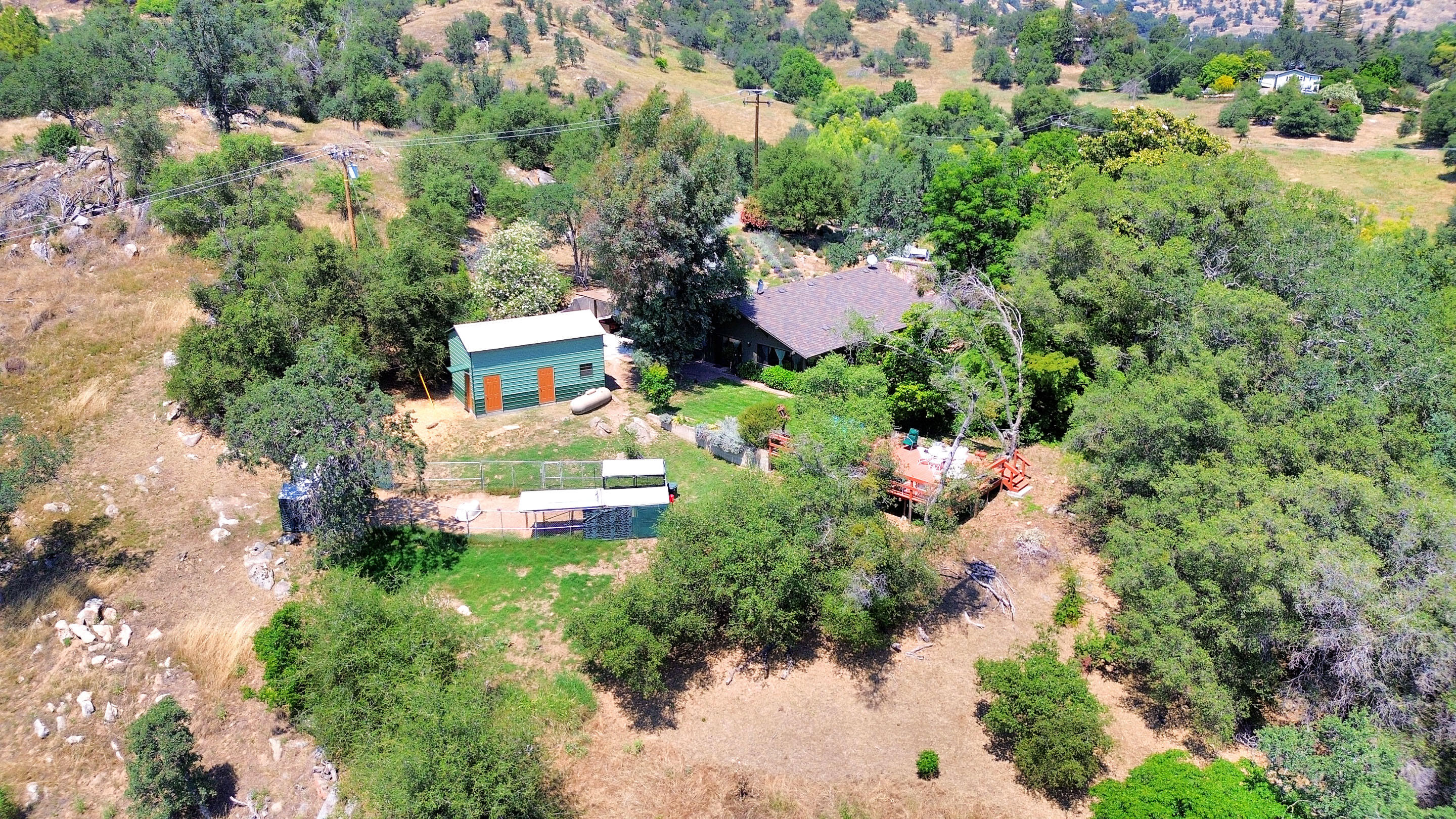 43715 Dinely Dr, Three Rivers, CA 93271