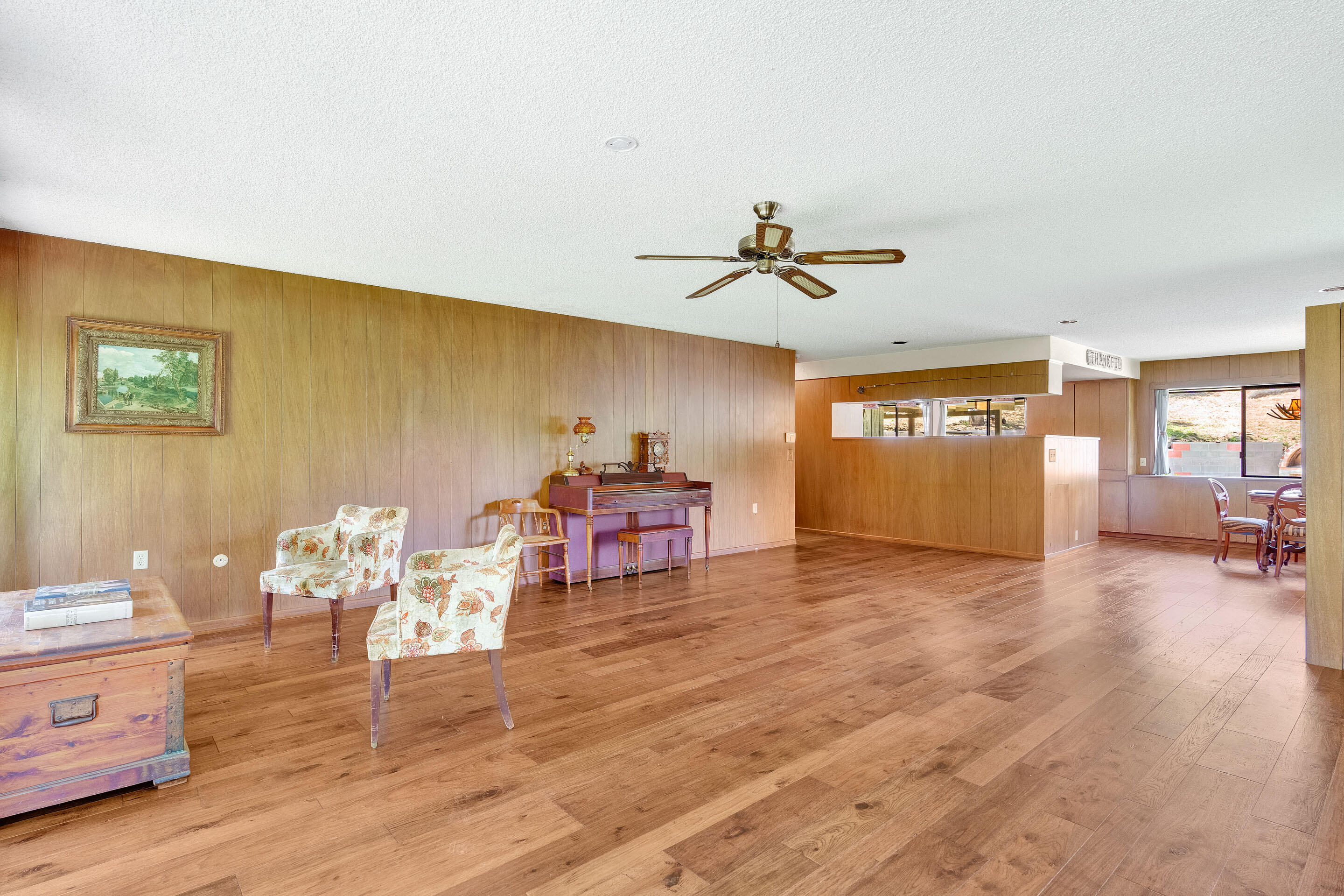 43715 Dinely Dr, Three Rivers, CA 93271