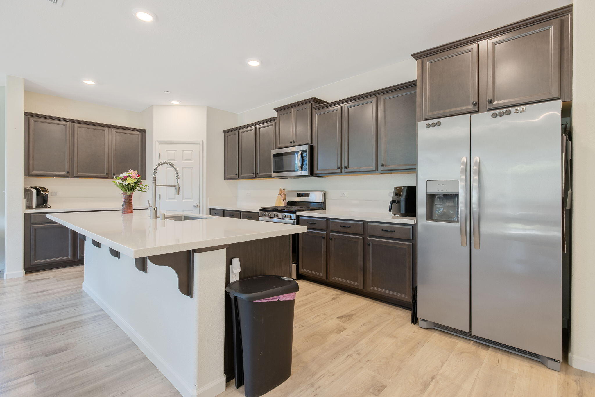 3524 E Harter Ct, Visalia, CA 93292
