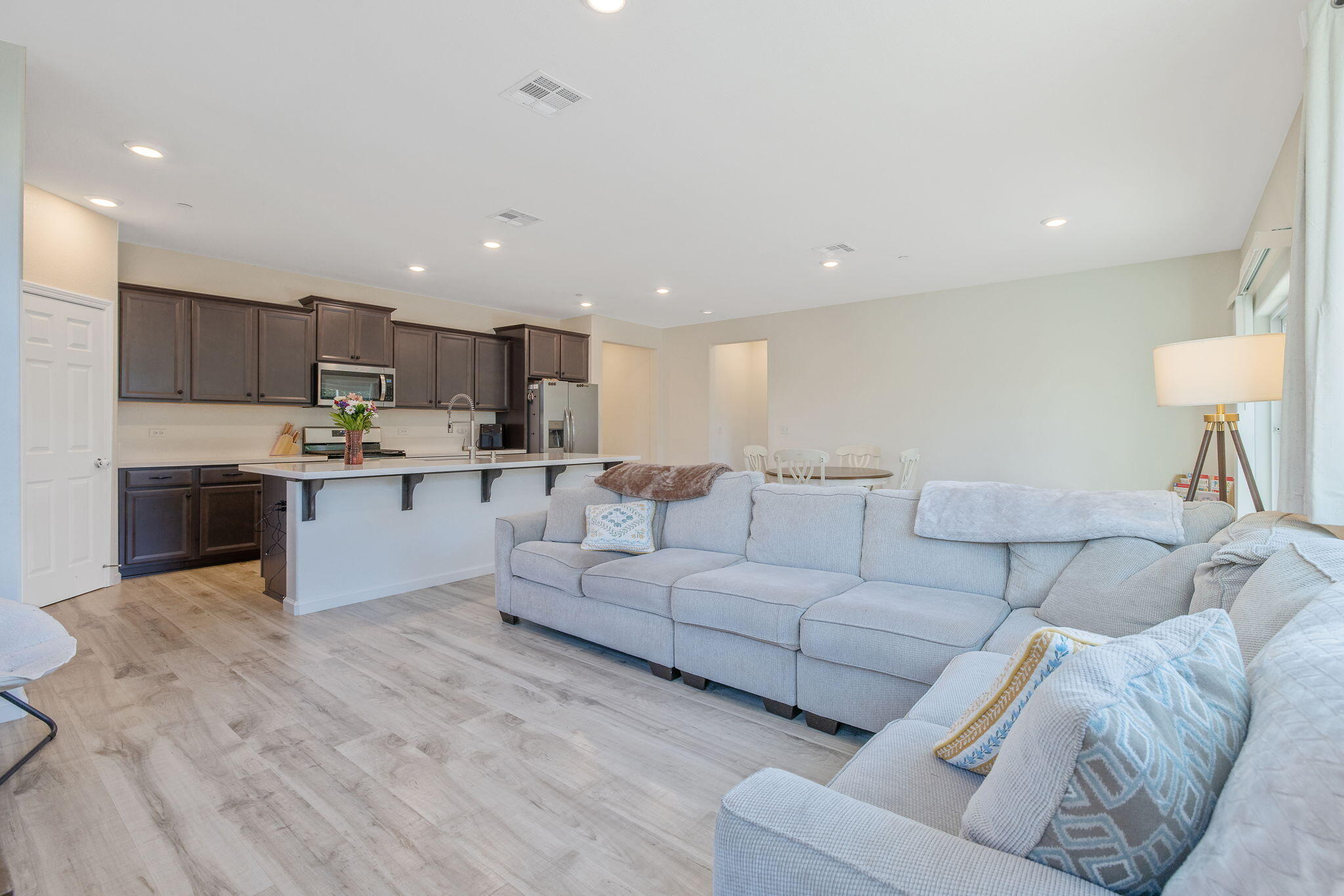 3524 E Harter Ct, Visalia, CA 93292