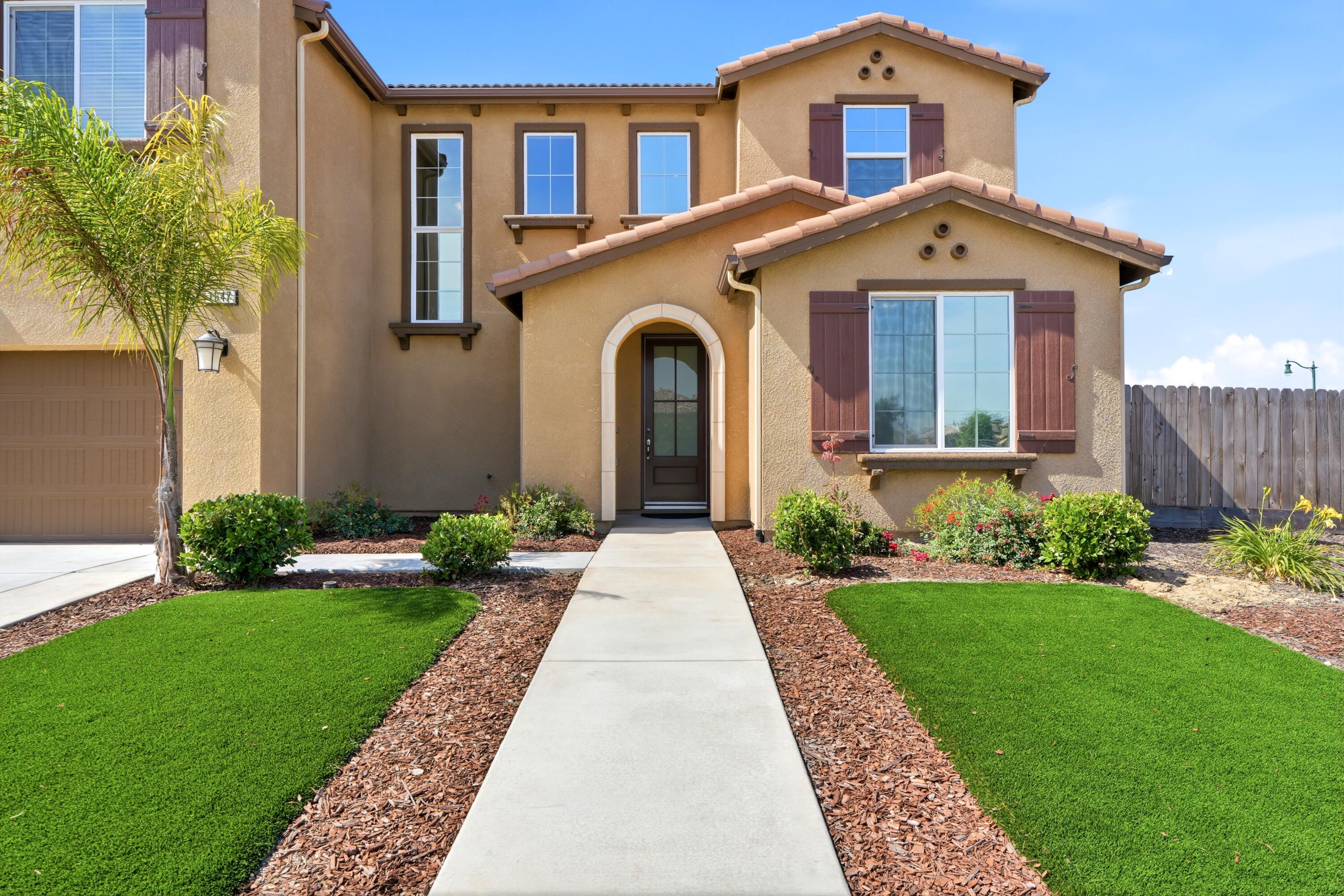 1647 W Sedona Ave, Visalia, CA 93291