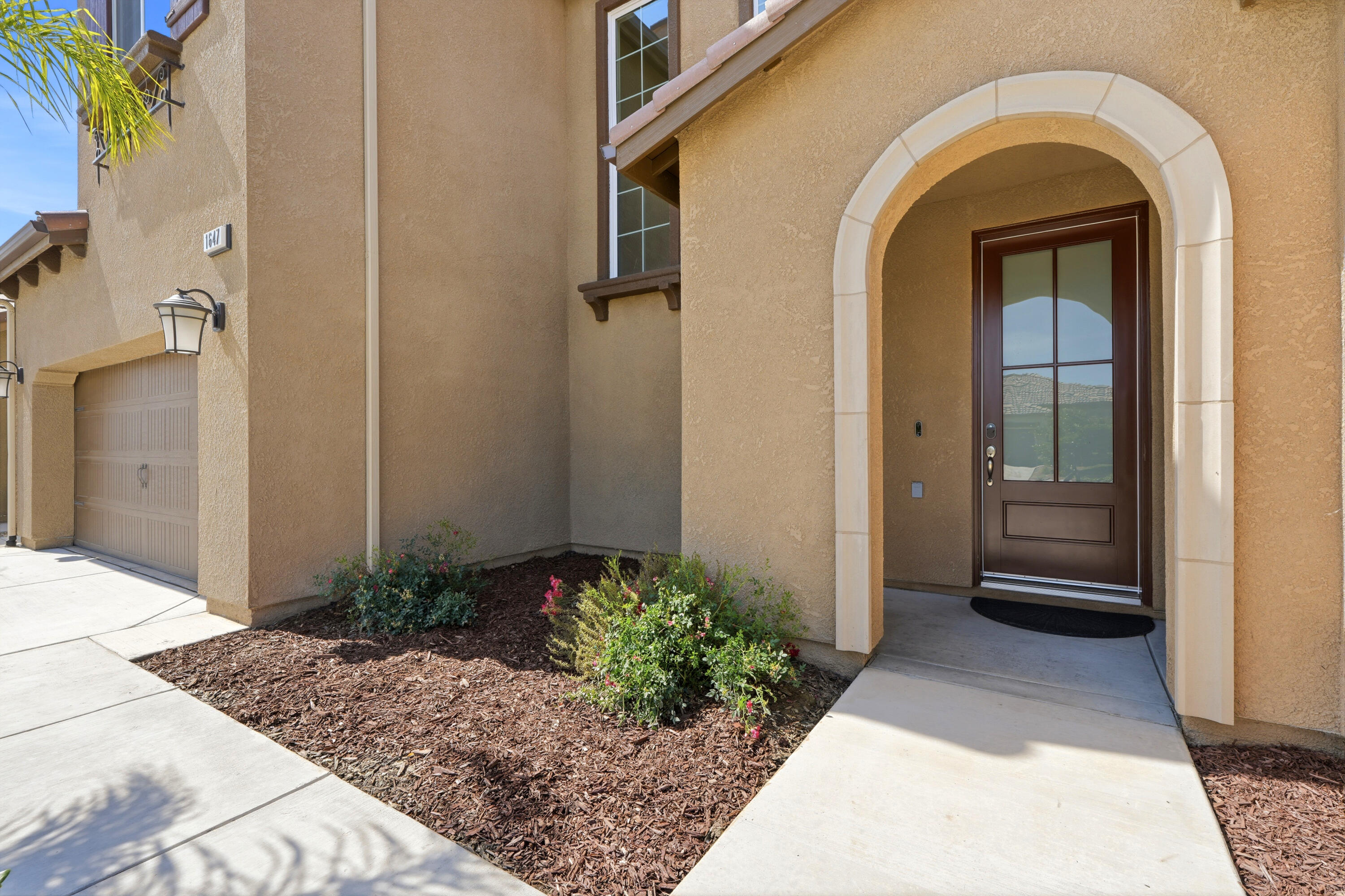 1647 W Sedona Ave, Visalia, CA 93291