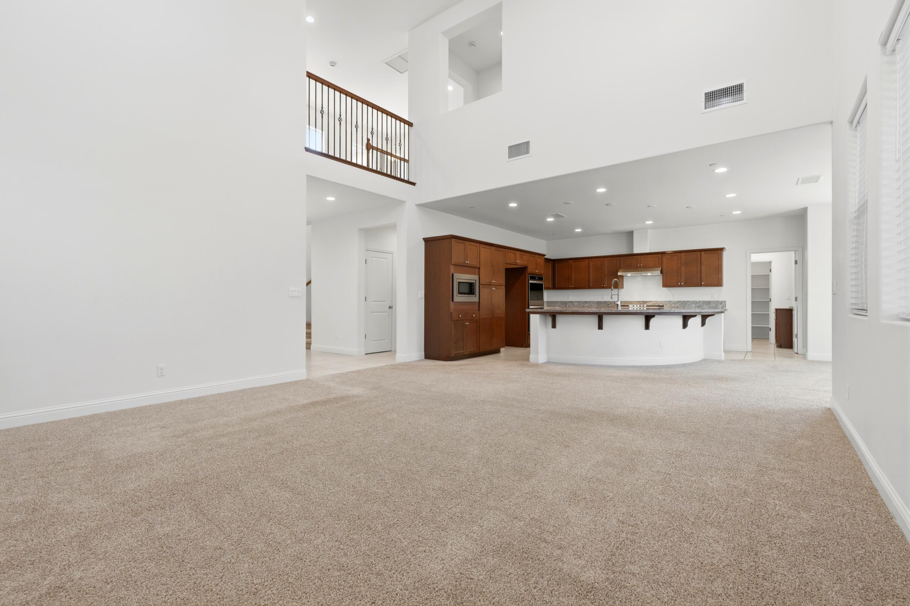 1647 W Sedona Ave, Visalia, CA 93291