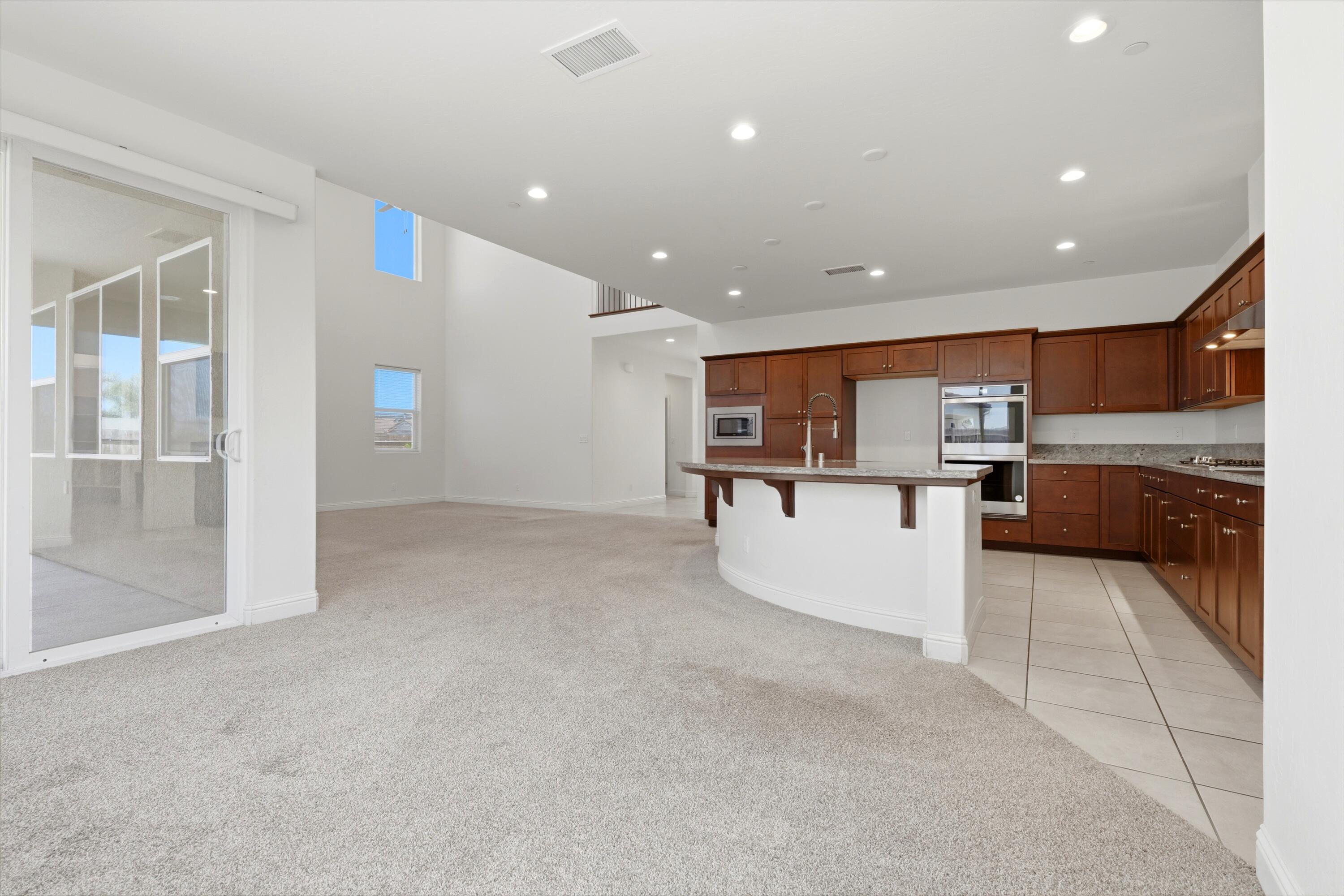 1647 W Sedona Ave, Visalia, CA 93291