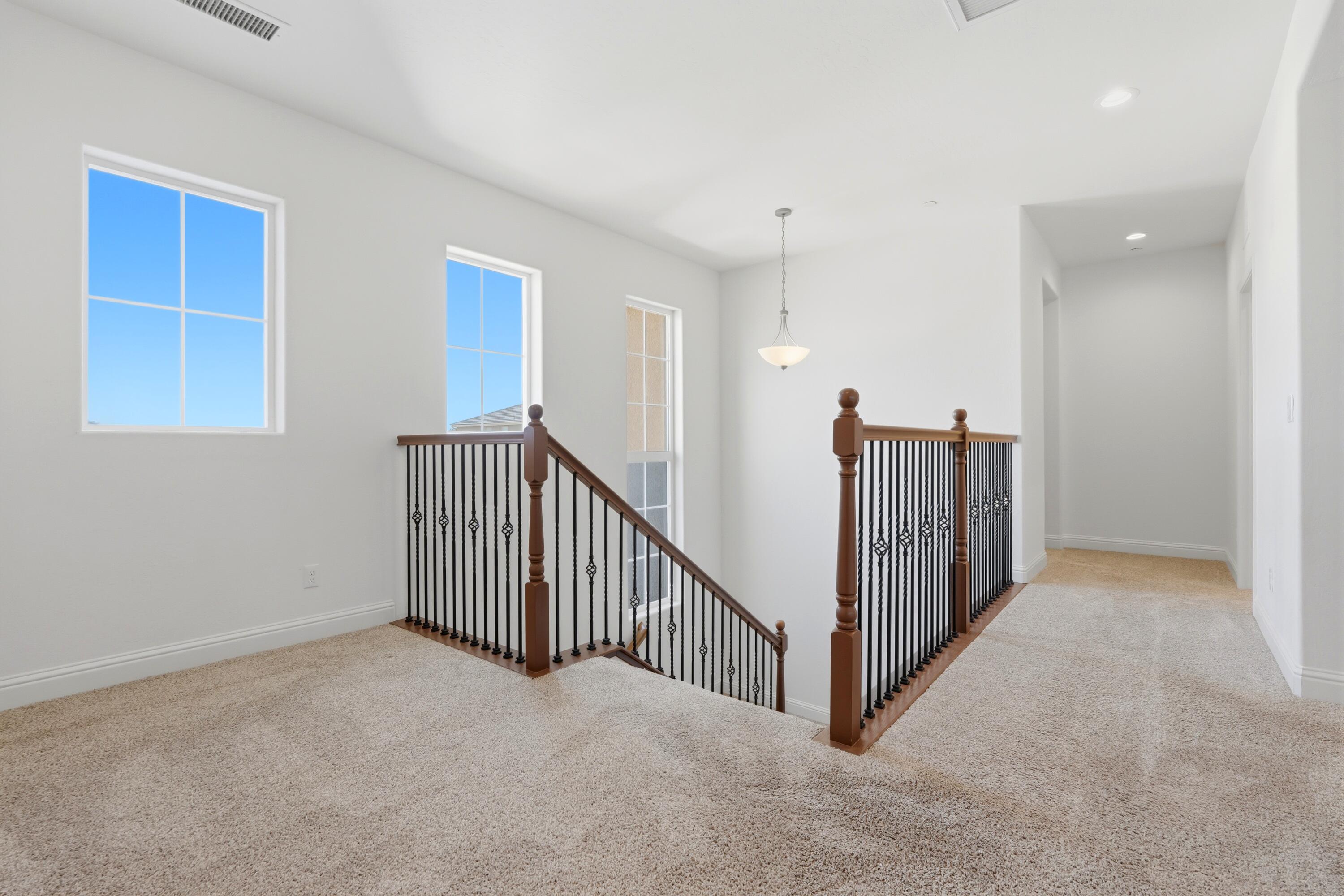 1647 W Sedona Ave, Visalia, CA 93291