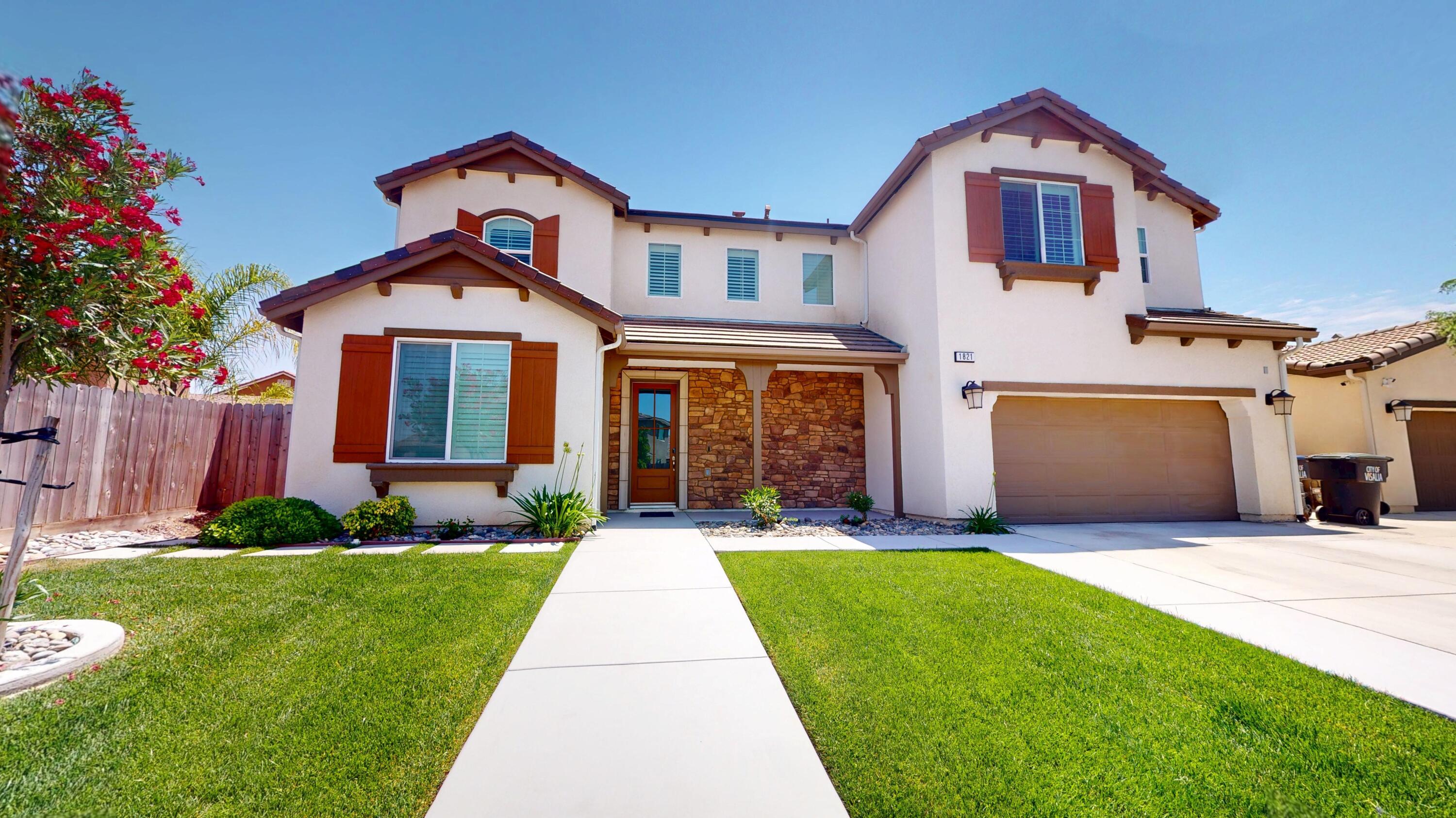 1821 W Corvina Ave, Visalia, CA 93291