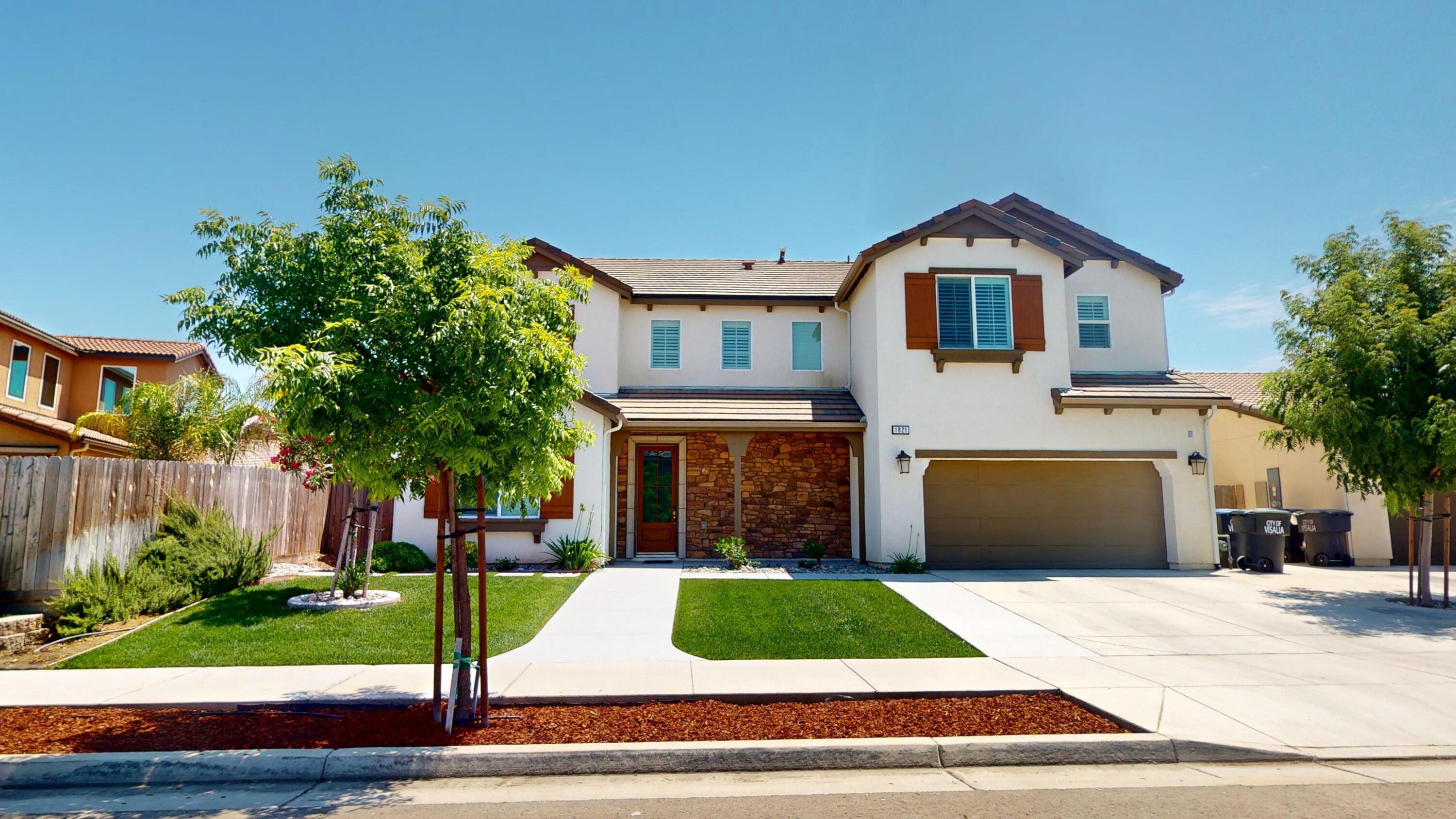 1821 W Corvina Ave, Visalia, CA 93291