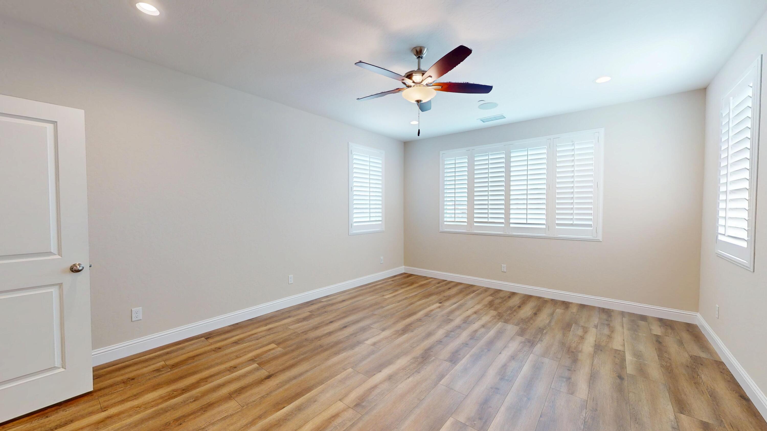 1821 W Corvina Ave, Visalia, CA 93291