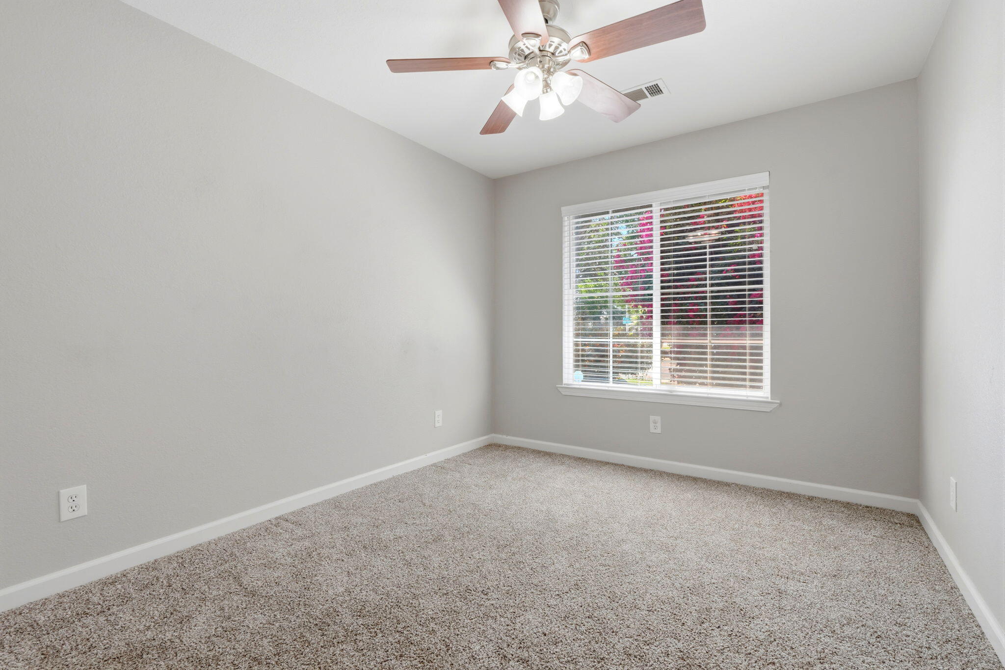 481 Katelyn Ct, Exeter, CA 93221