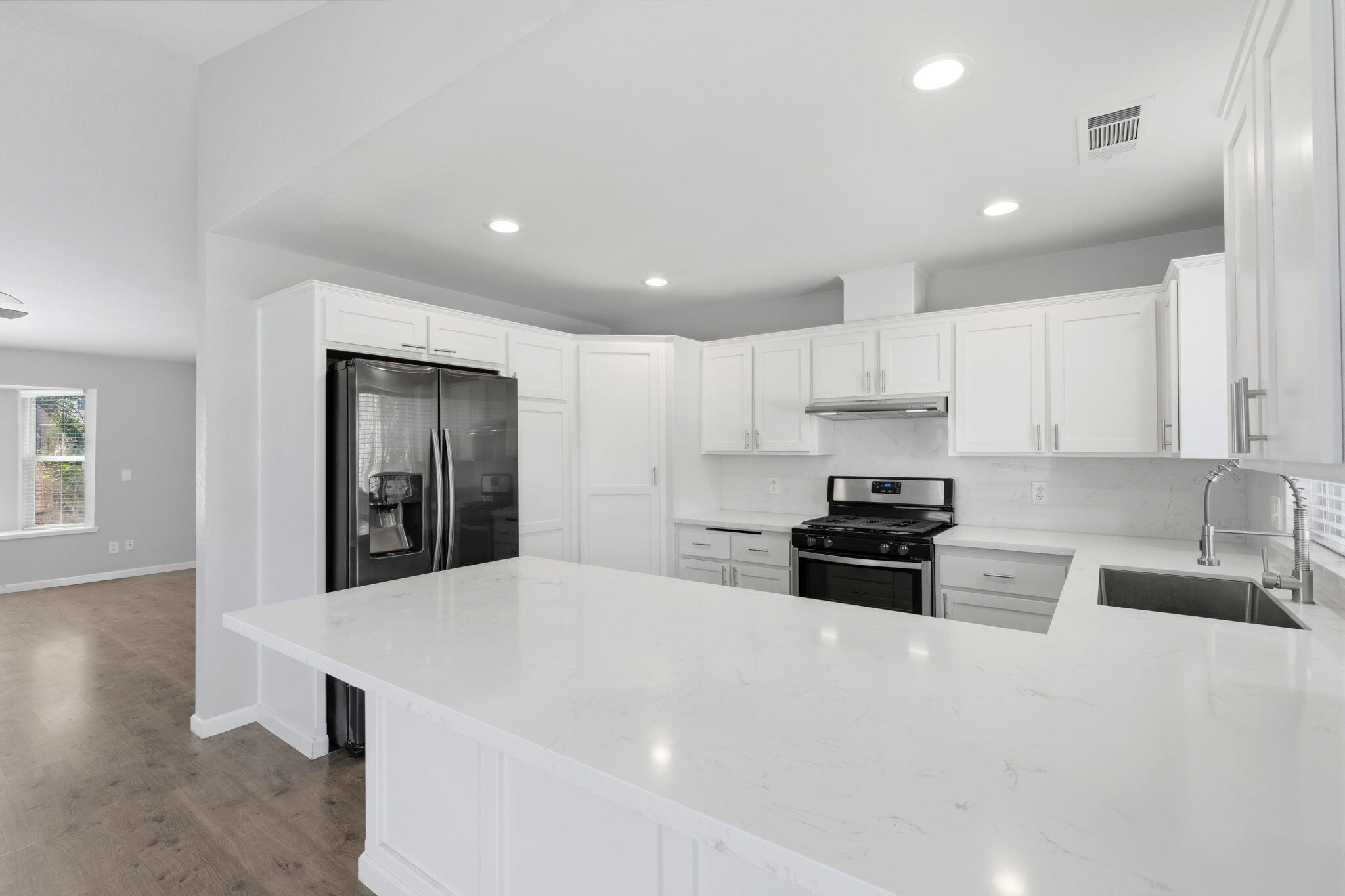 481 Katelyn Ct, Exeter, CA 93221