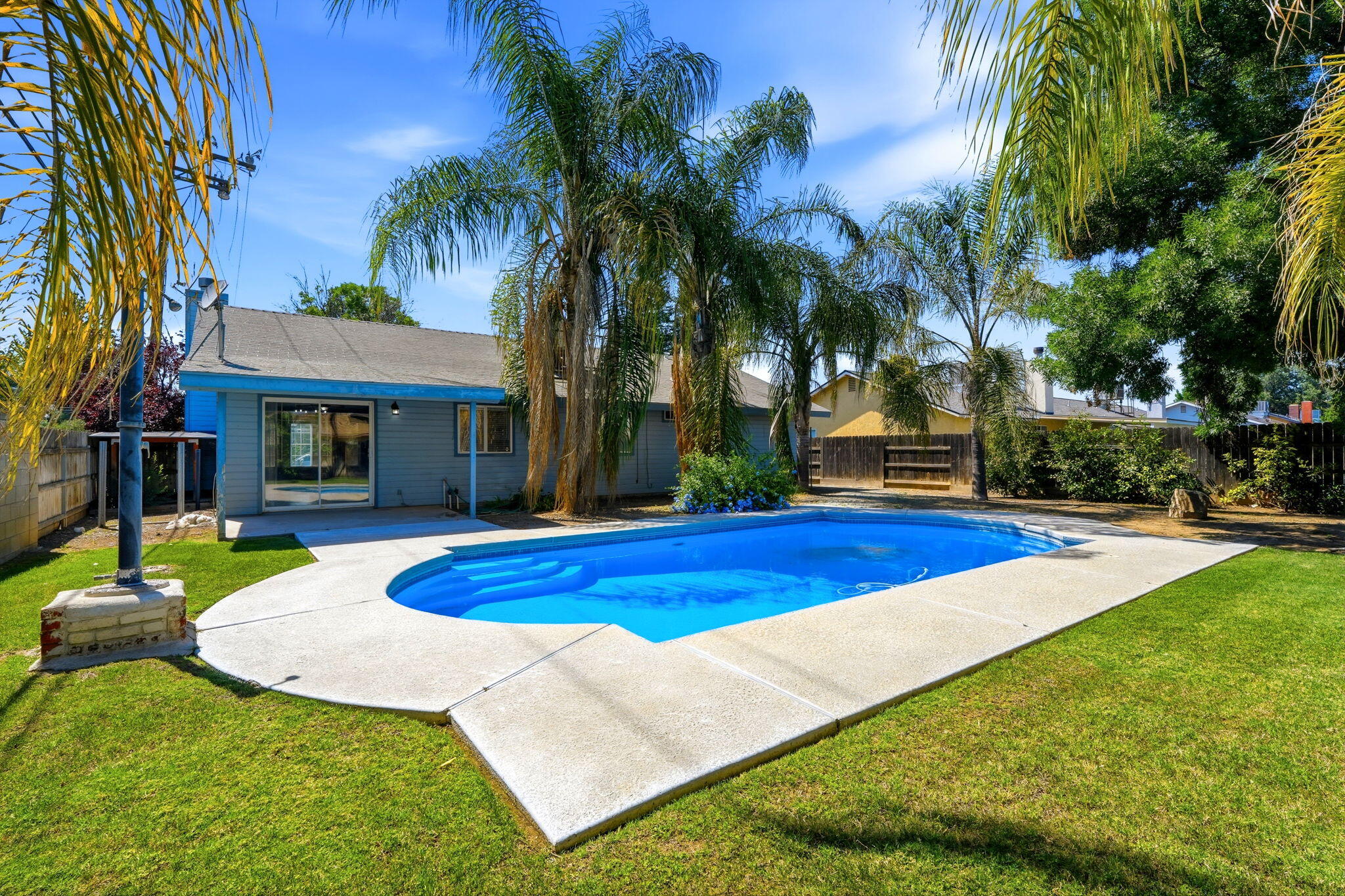 481 Katelyn Ct, Exeter, CA 93221