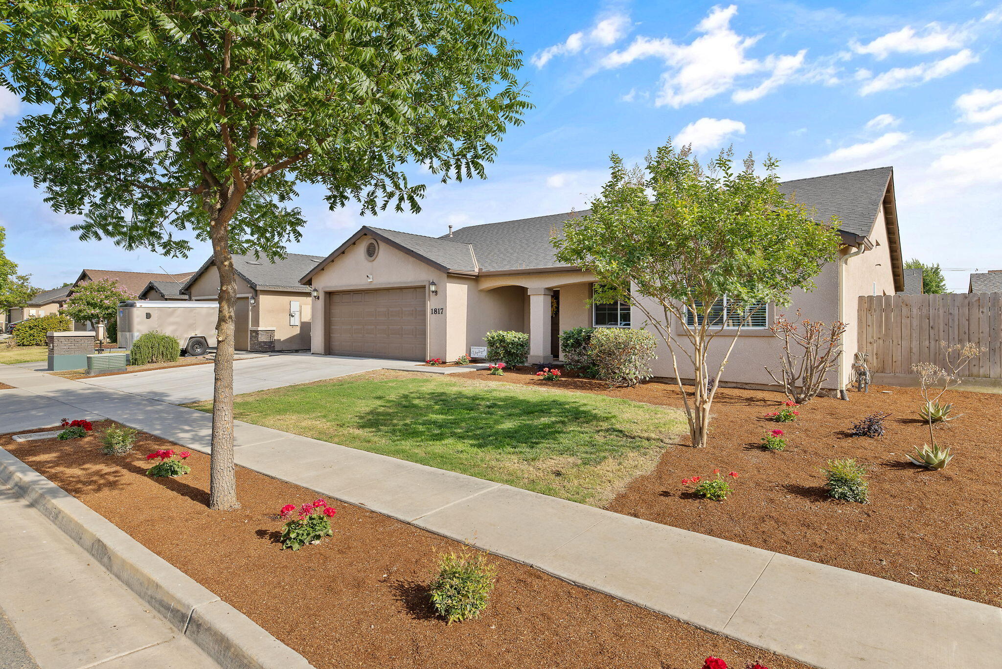 1817 Hermosa Ave, Tulare, CA 93274