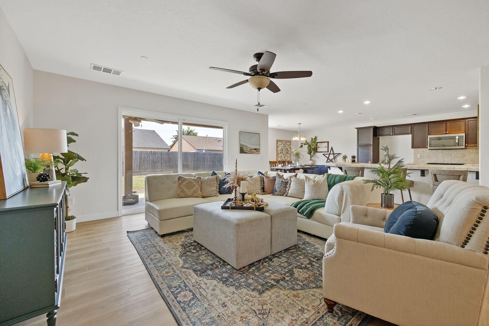 1817 Hermosa Ave, Tulare, CA 93274