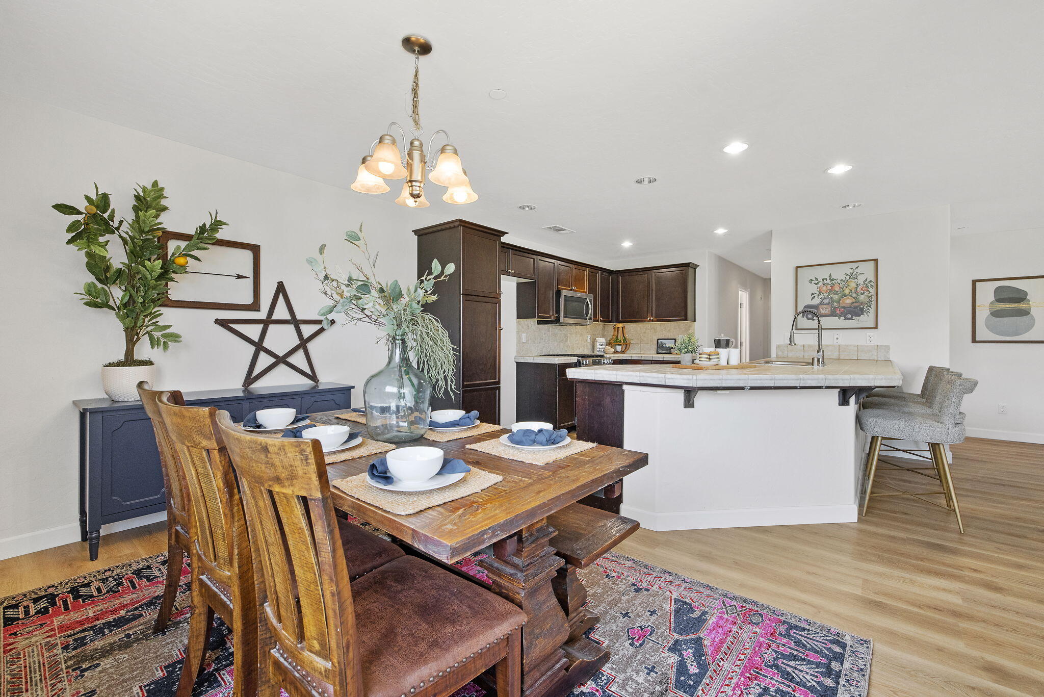 1817 Hermosa Ave, Tulare, CA 93274