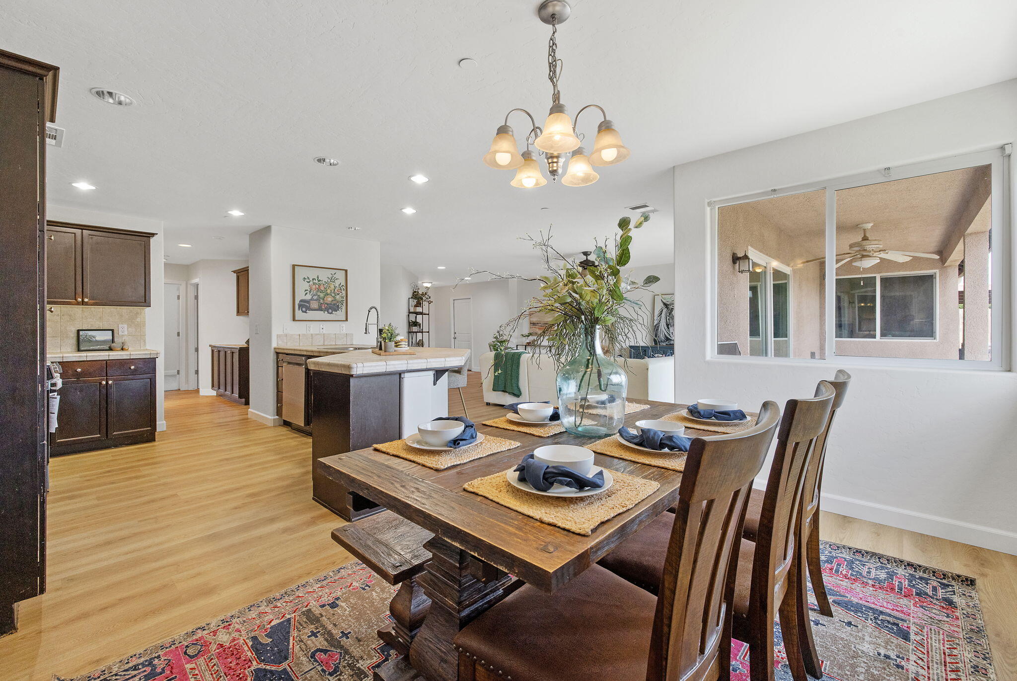 1817 Hermosa Ave, Tulare, CA 93274