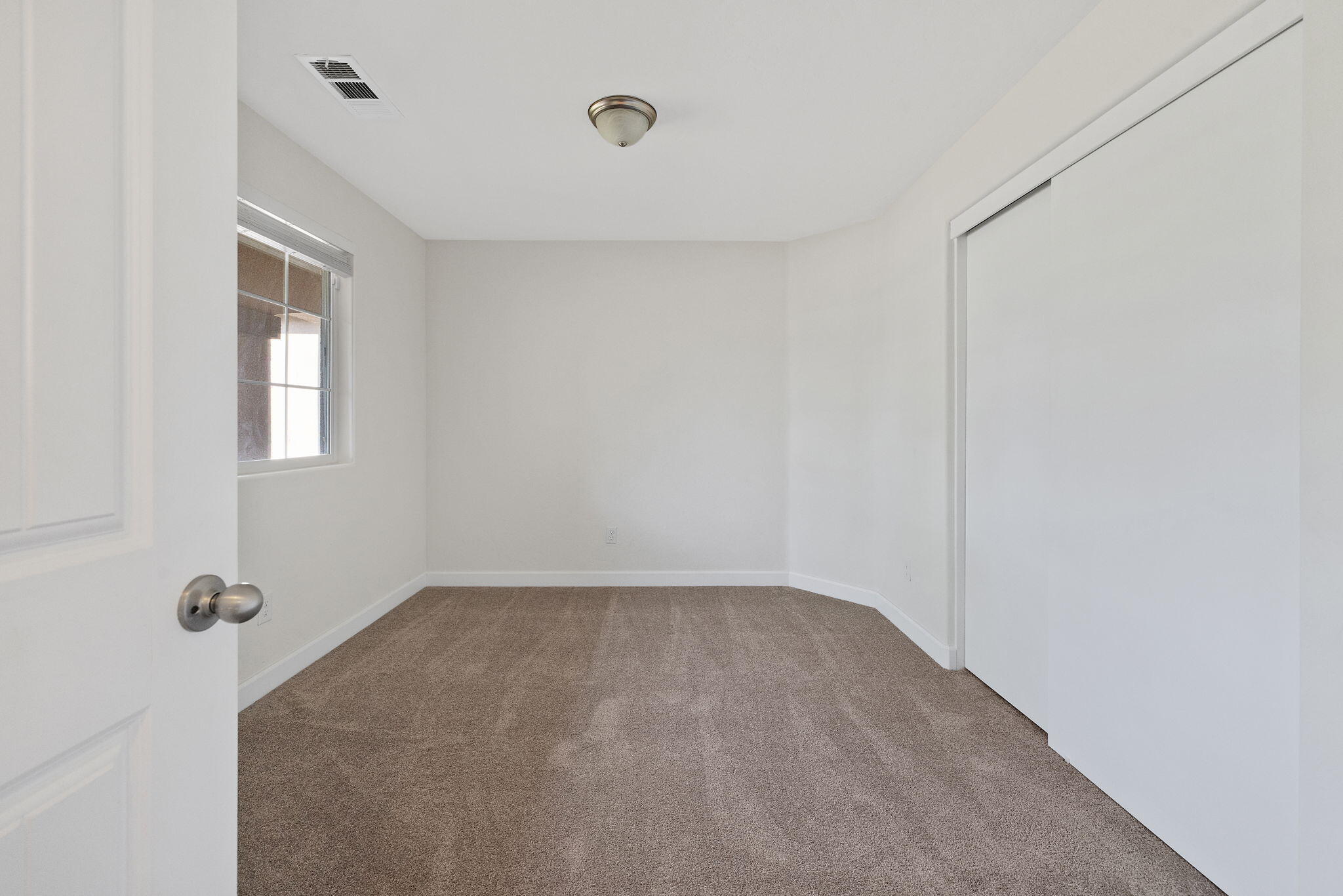 1817 Hermosa Ave, Tulare, CA 93274