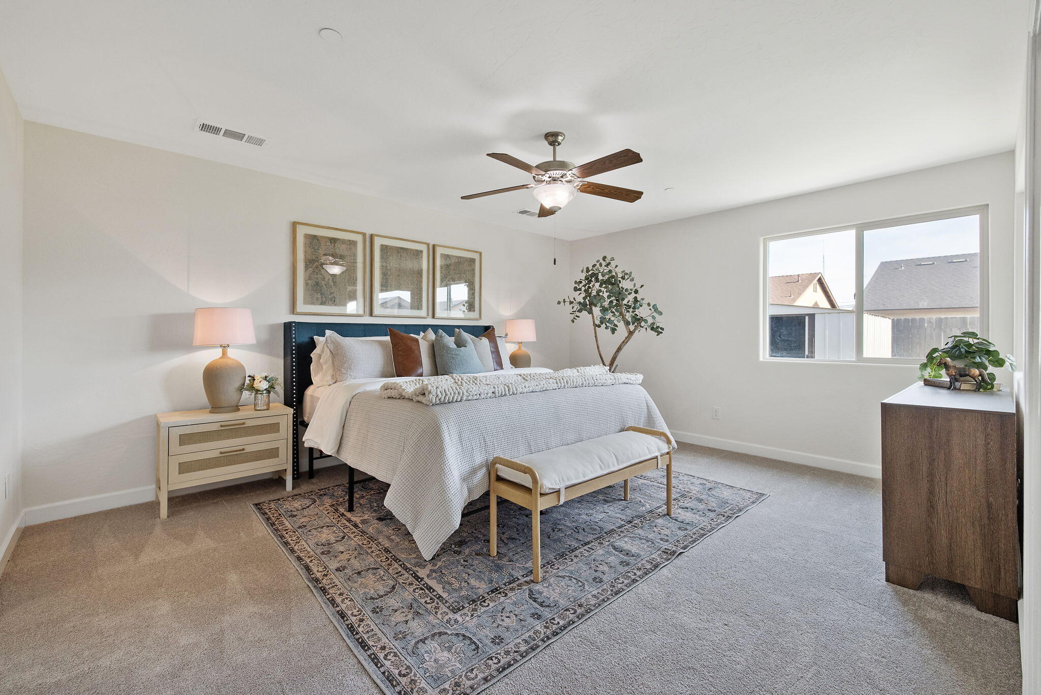 1817 Hermosa Ave, Tulare, CA 93274