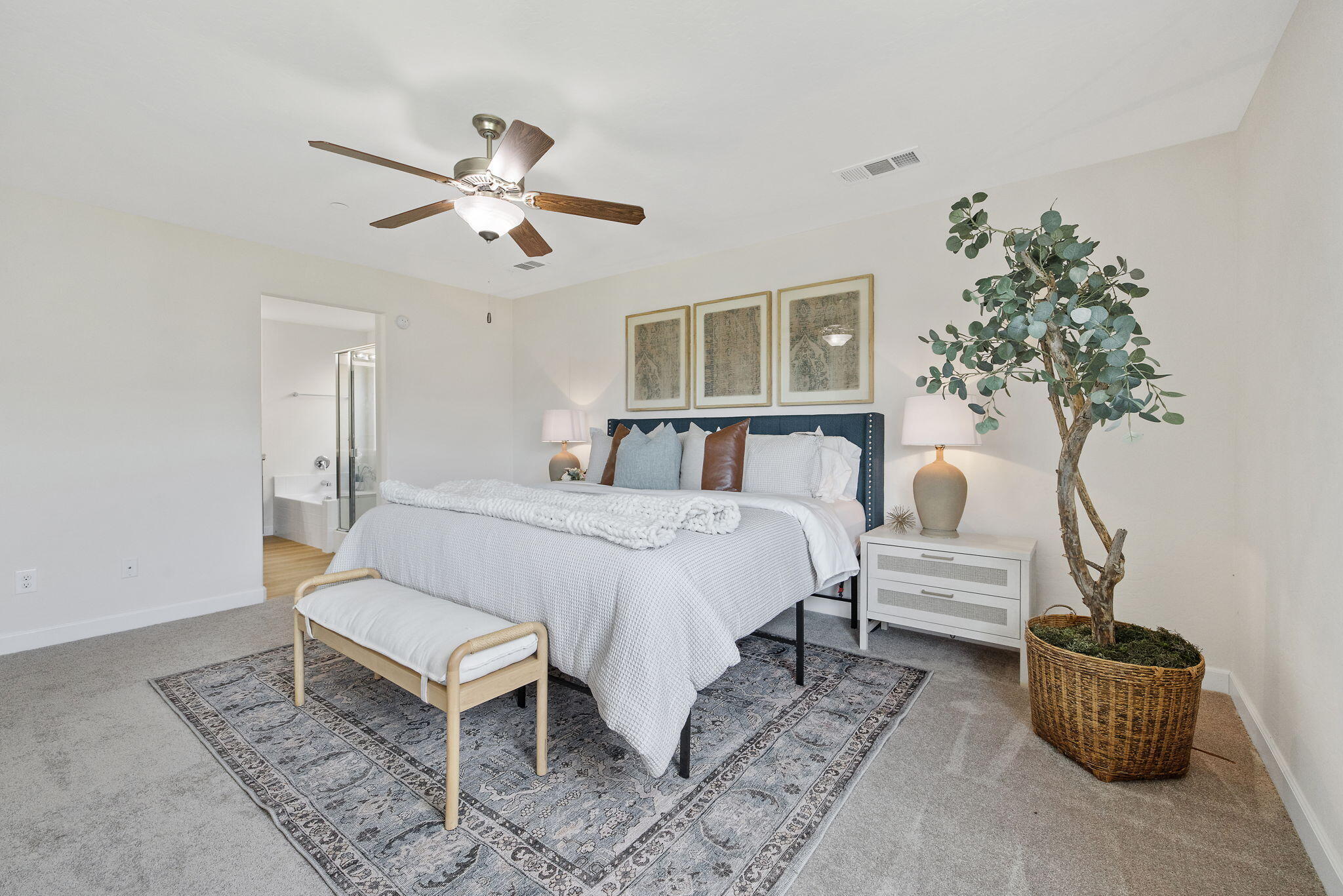 1817 Hermosa Ave, Tulare, CA 93274