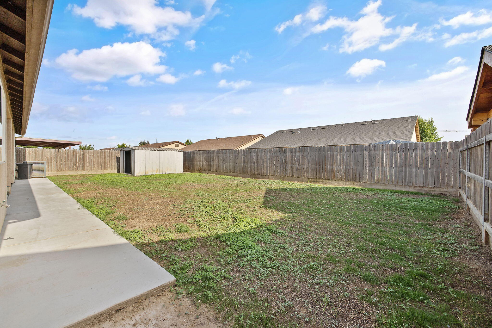 1817 Hermosa Ave, Tulare, CA 93274