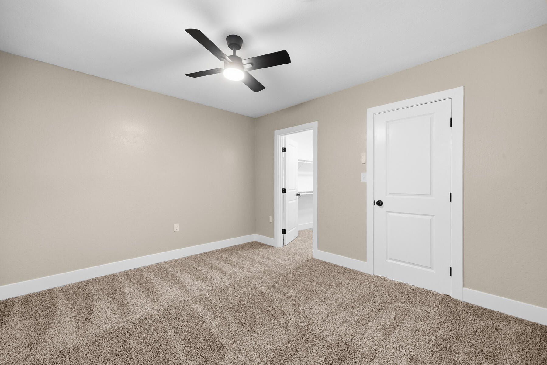 1612 S Santa Fe St, Visalia, CA 93292