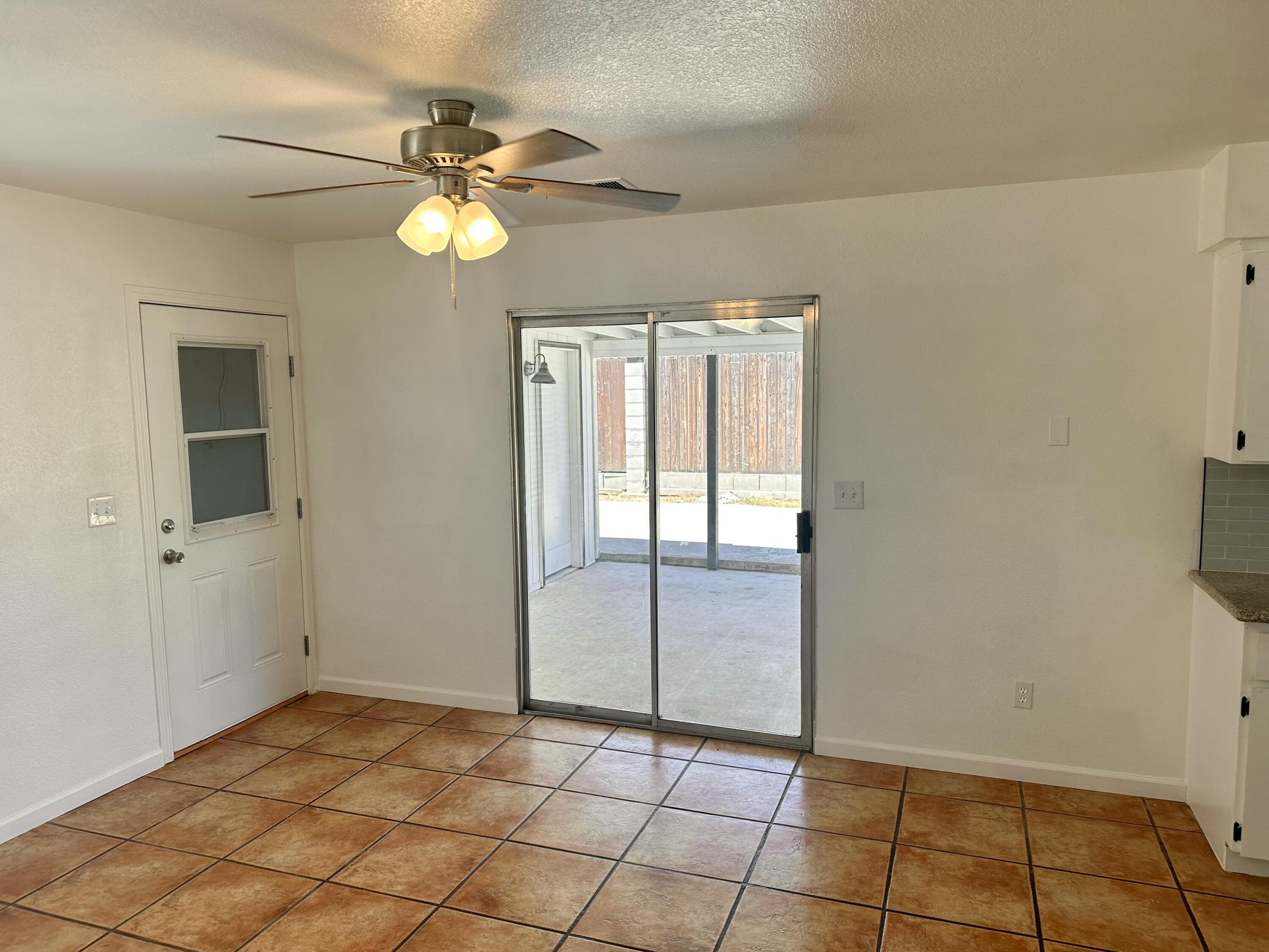 30880 Farr Rd, Visalia, CA 93291