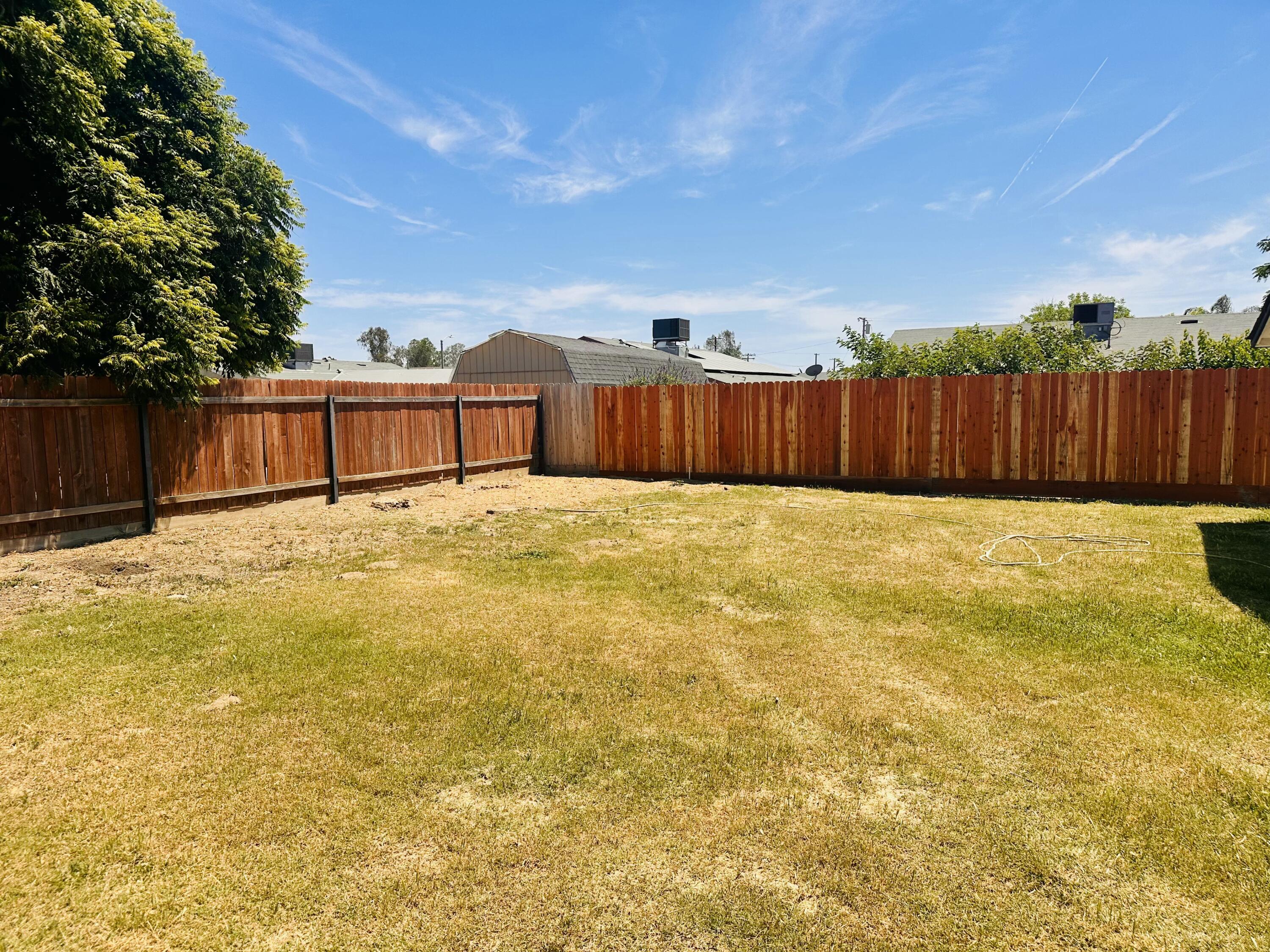 30880 Farr Rd, Visalia, CA 93291