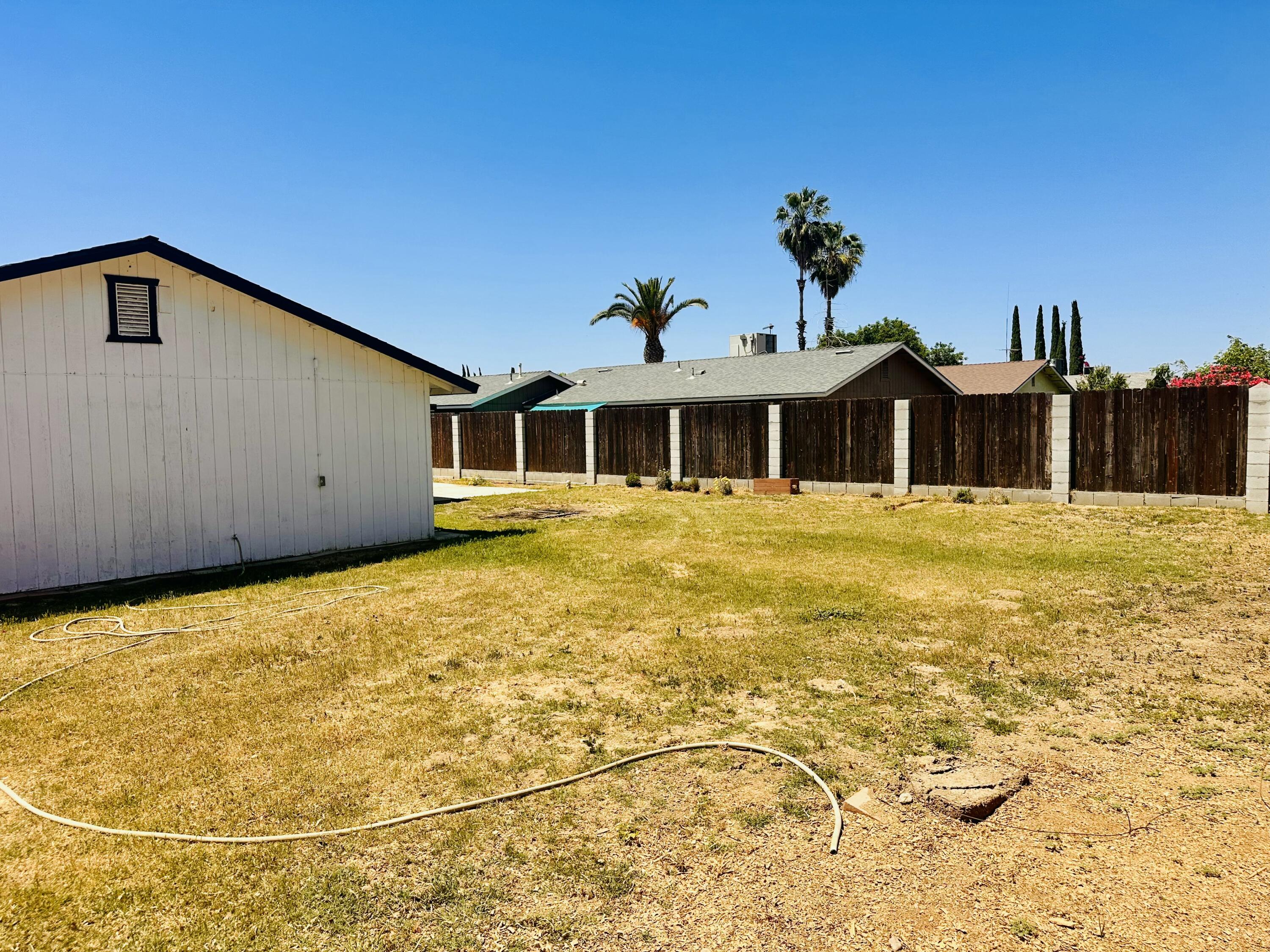 30880 Farr Rd, Visalia, CA 93291