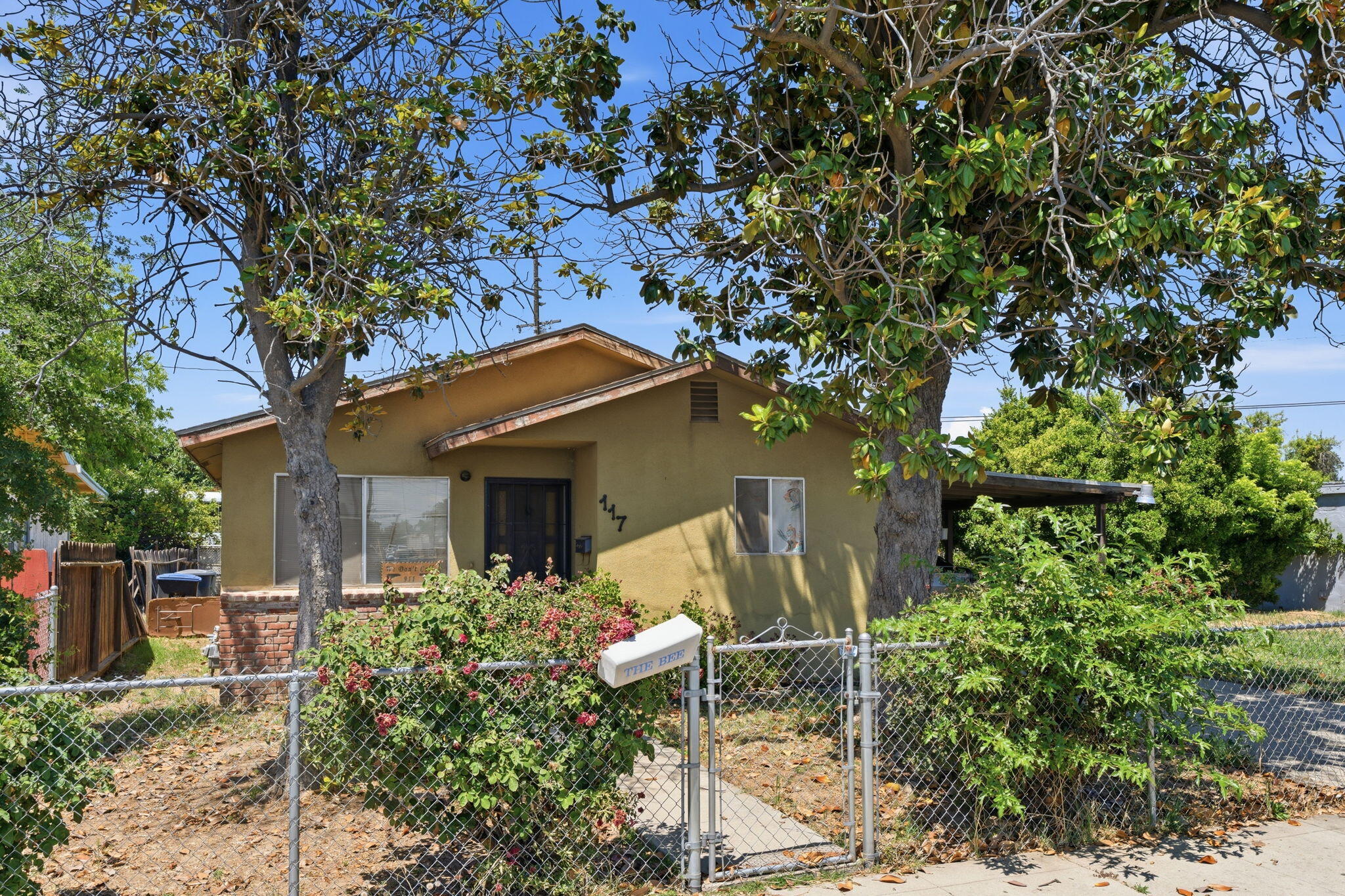 117 NE 5th Ave, Visalia, CA 93291