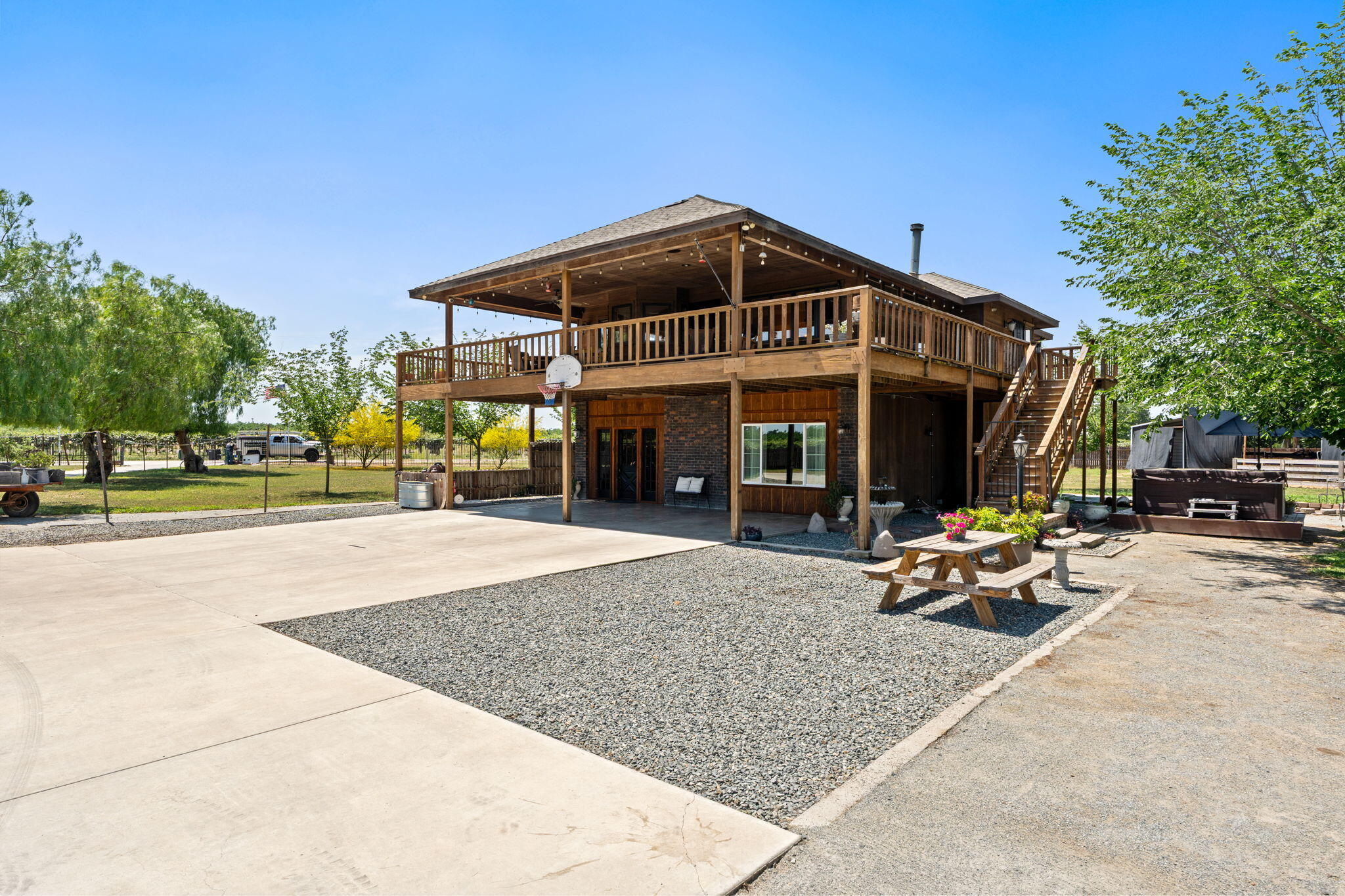 18038 Avenue 178, Strathmore, CA 93267