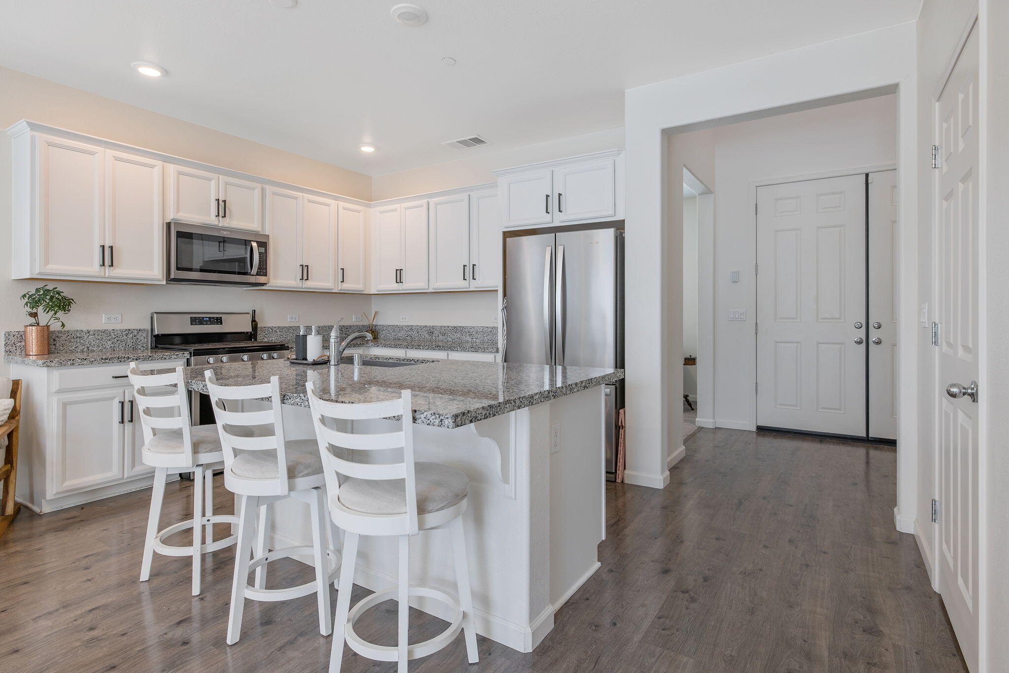 3201 E Harter Ave, Visalia, CA 93292