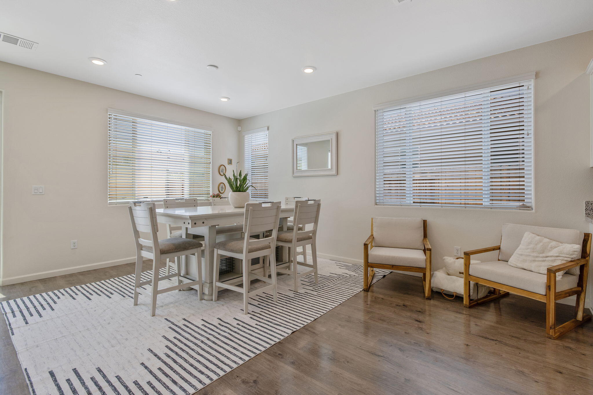 3201 E Harter Ave, Visalia, CA 93292