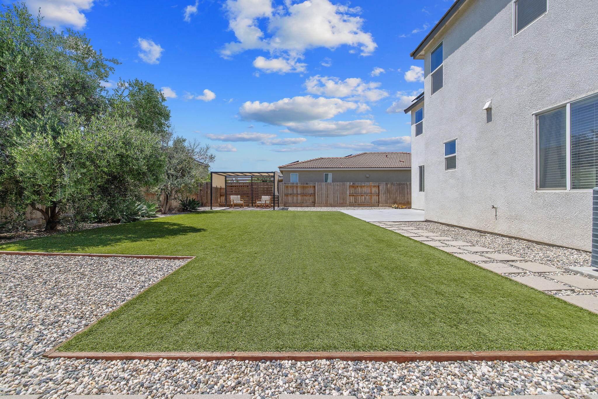 3201 E Harter Ave, Visalia, CA 93292