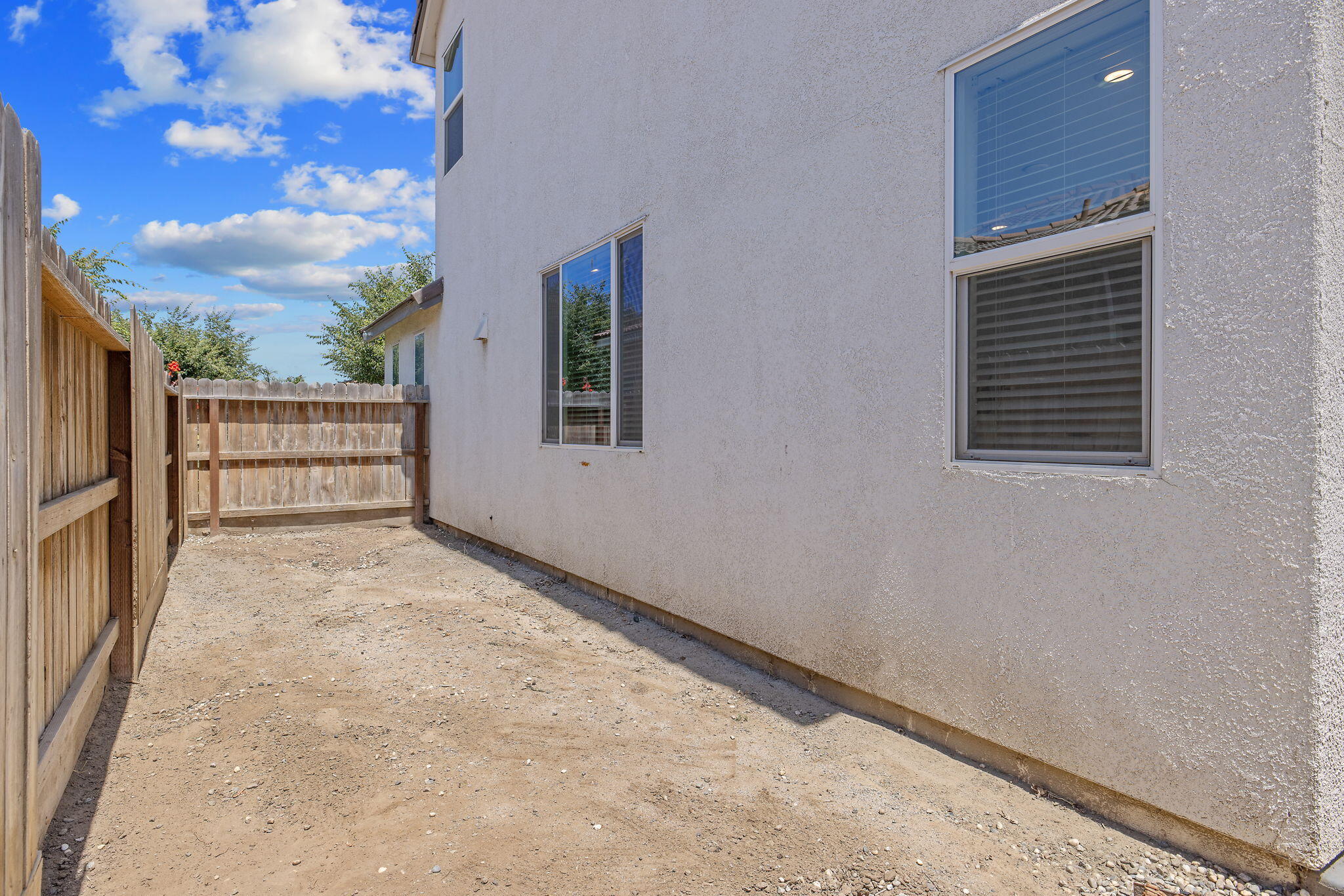 3201 E Harter Ave, Visalia, CA 93292