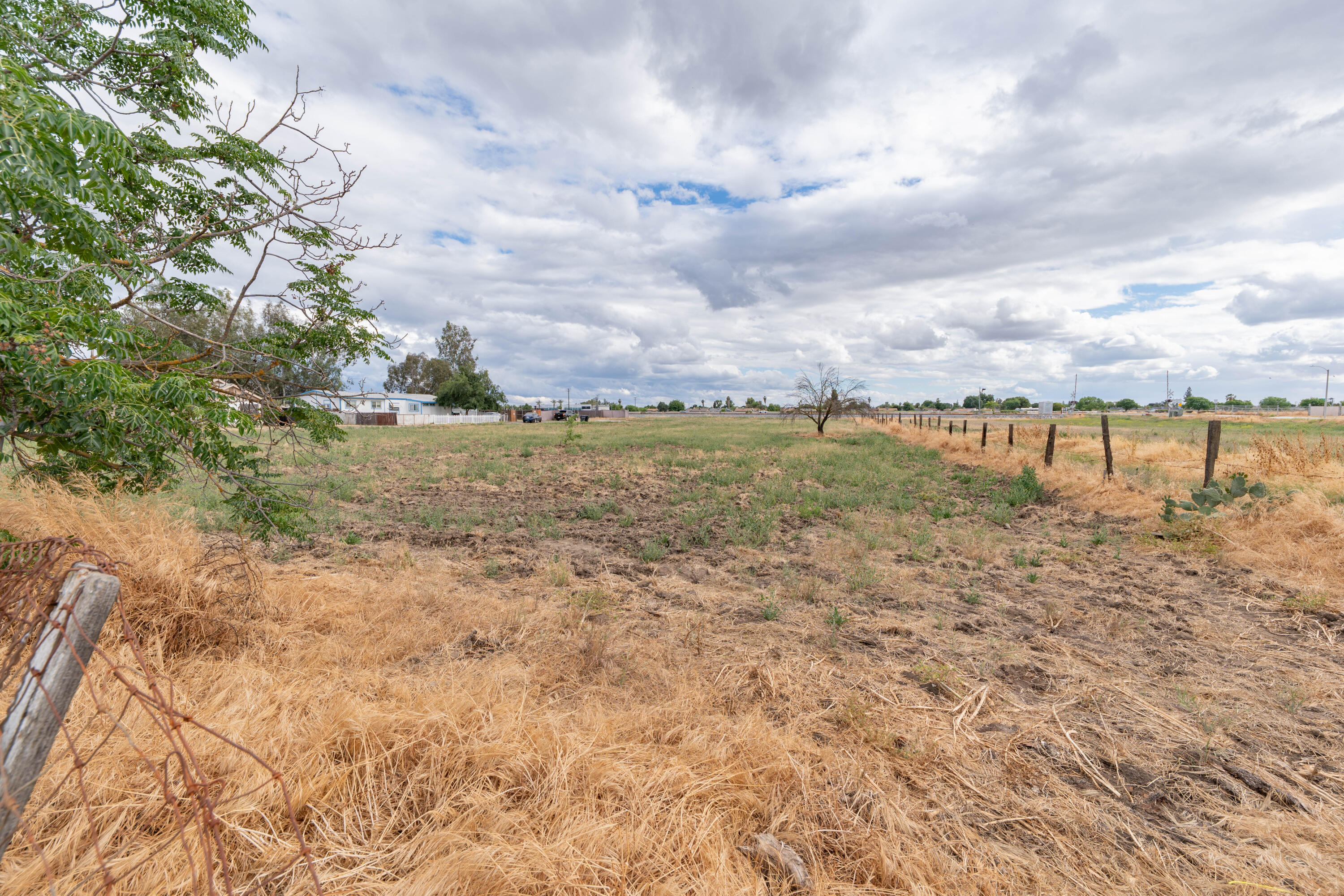 1209 W 6th, Hanford, CA 93230