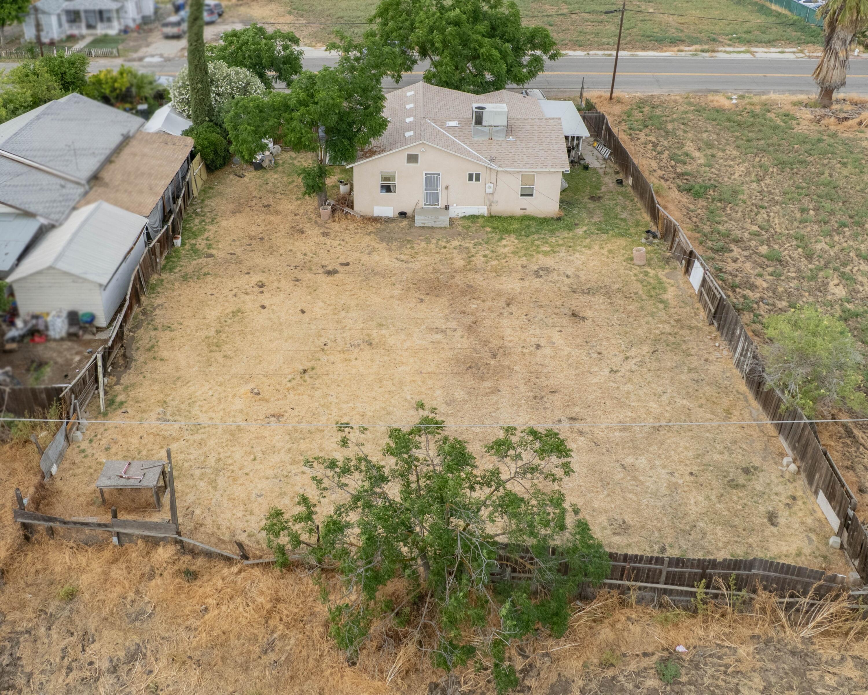 1209 W 6th, Hanford, CA 93230