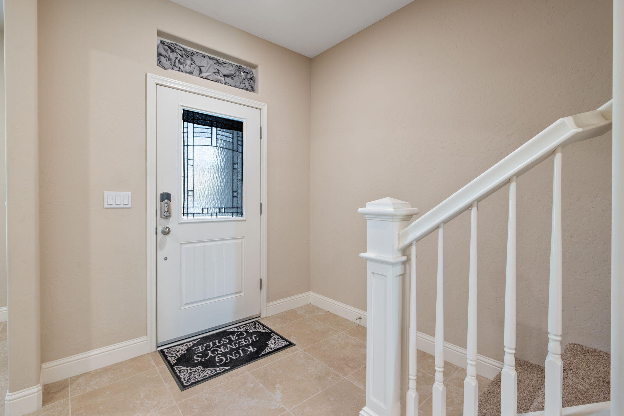 2305 N Fairway Ct, Visalia, CA 93291