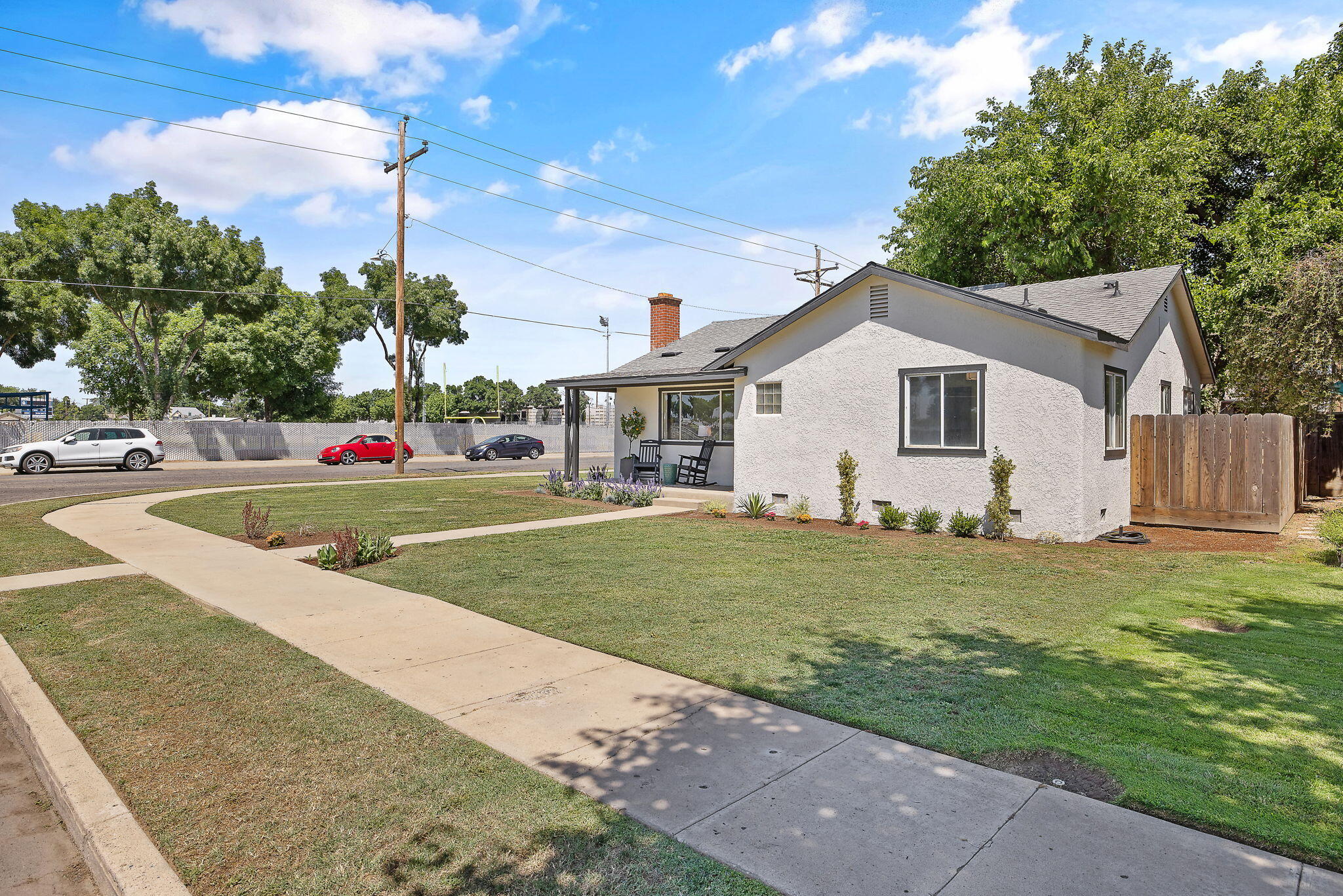 301 Lenox Ave, Exeter, CA 93221