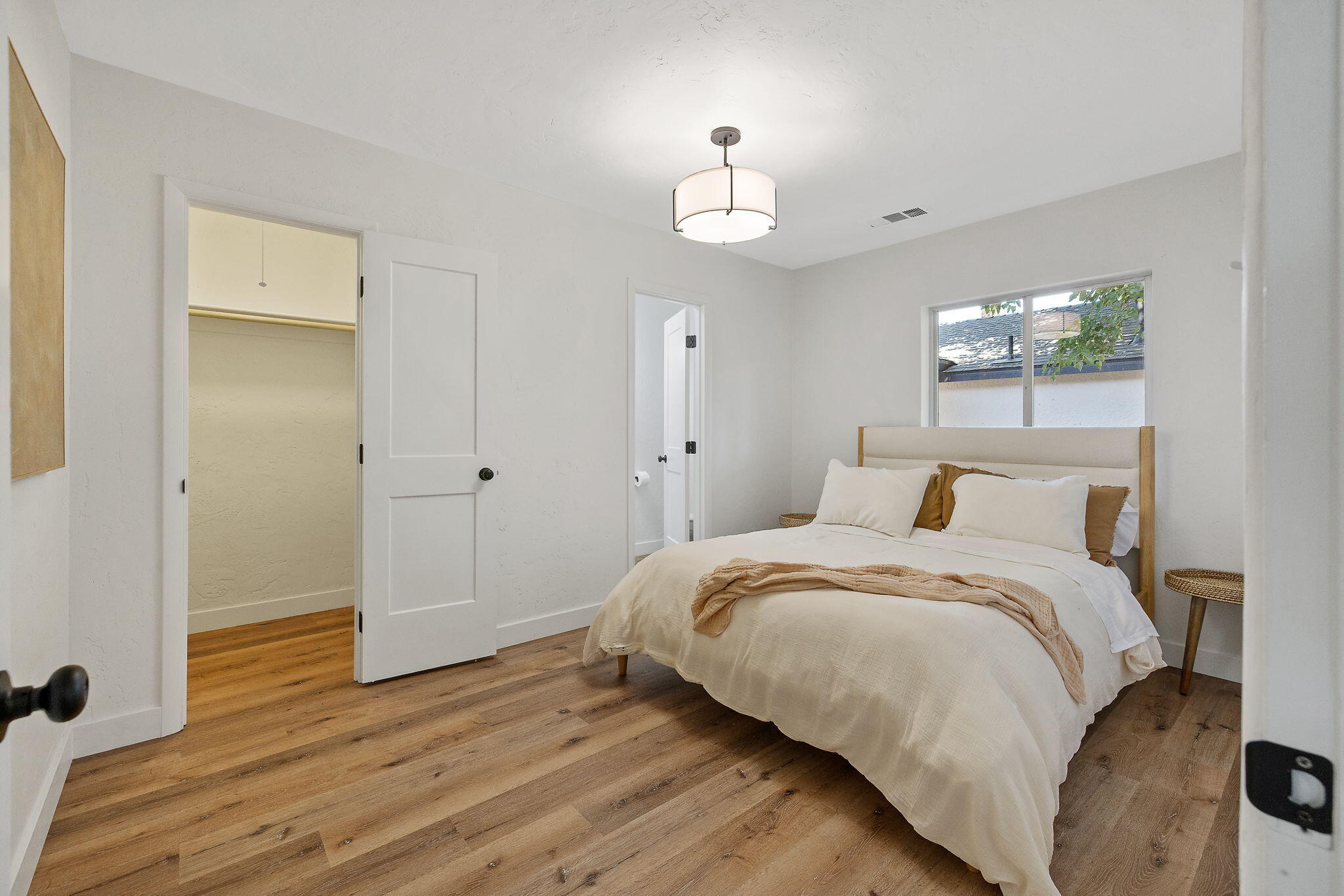 301 Lenox Ave, Exeter, CA 93221