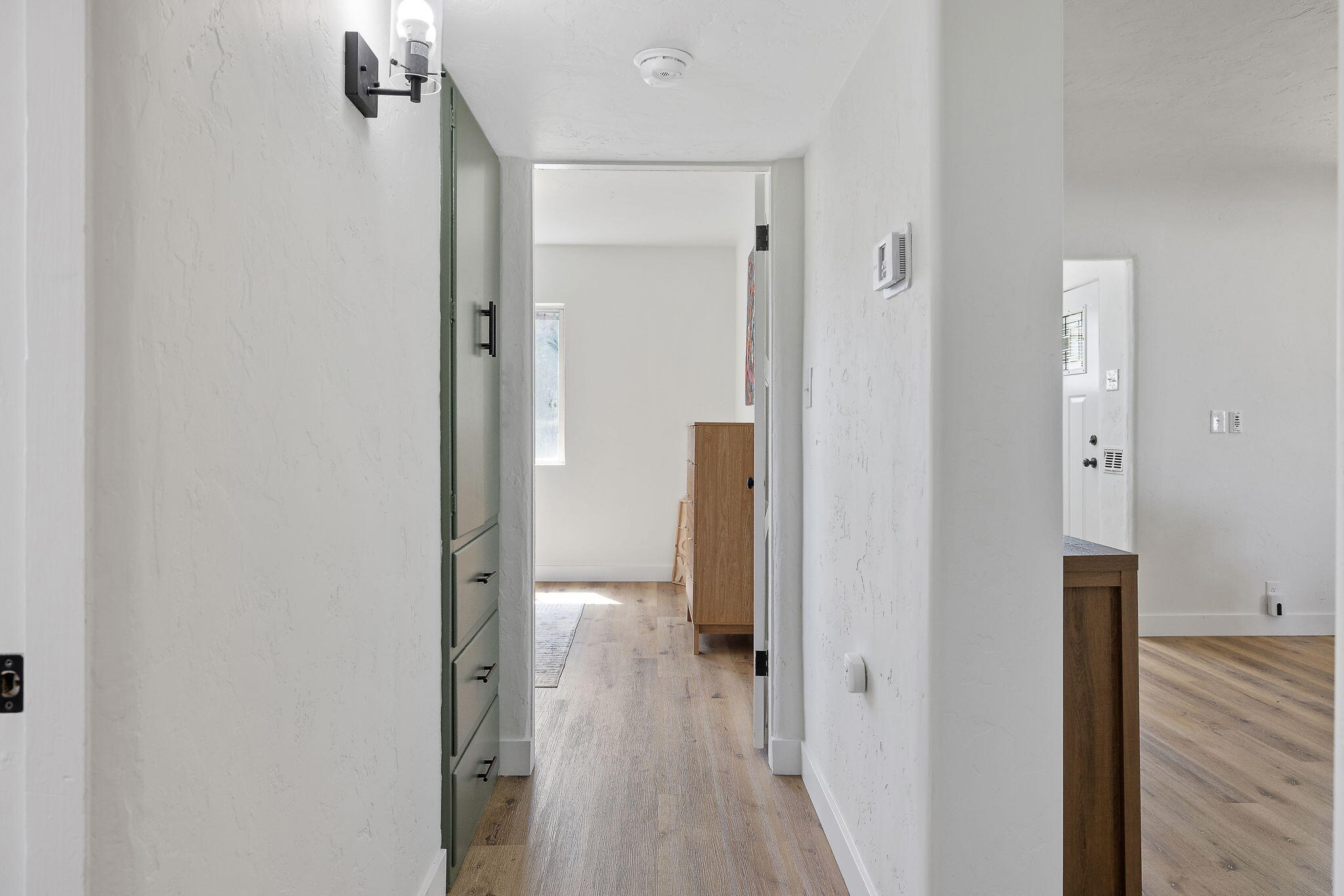301 Lenox Ave, Exeter, CA 93221