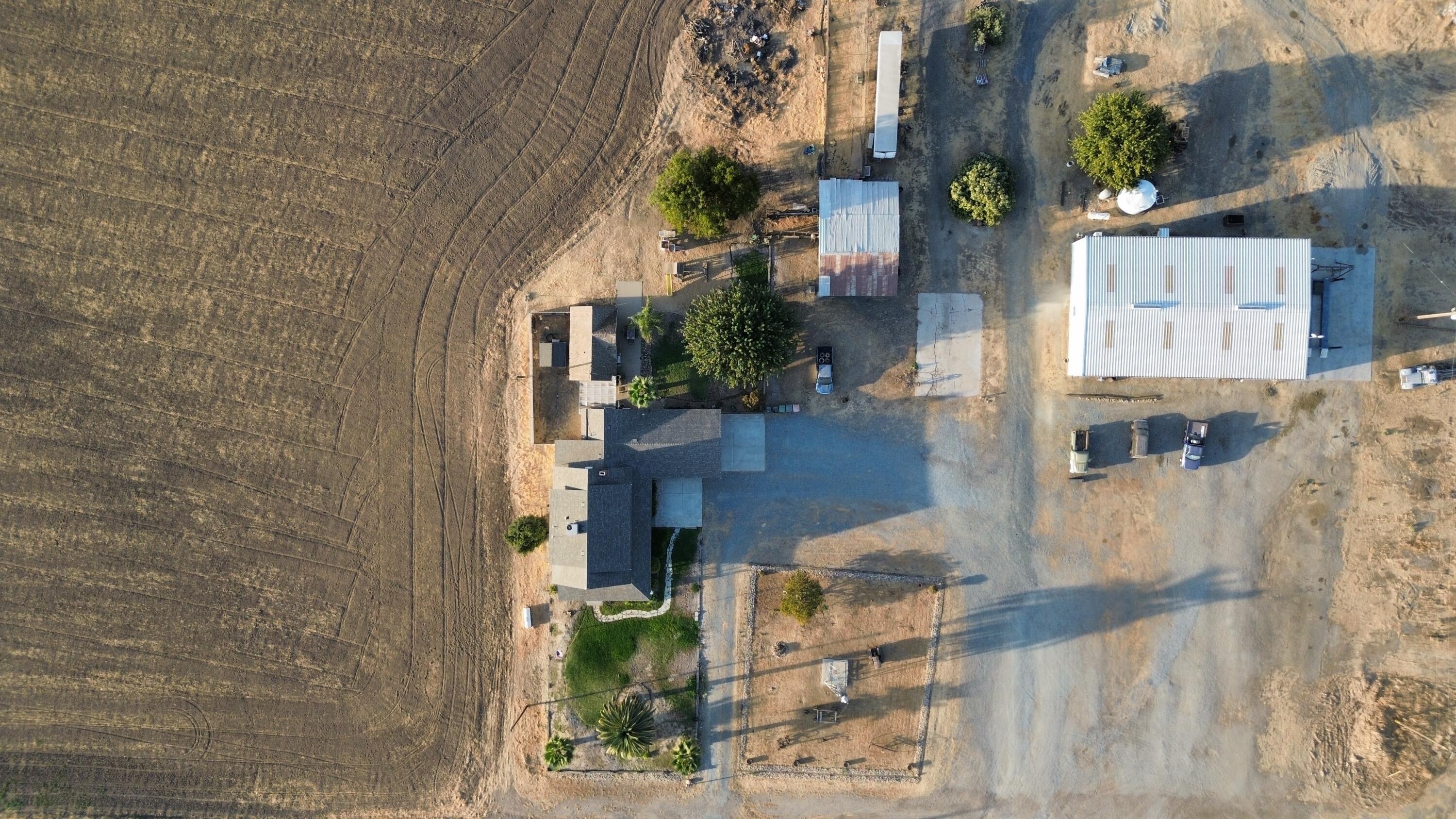 24470 60 Ave, Ducor, CA 93218