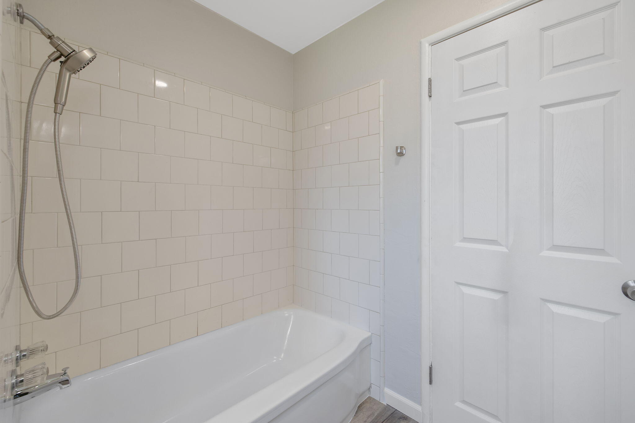 622 W Howard Ave, Visalia, CA 93277