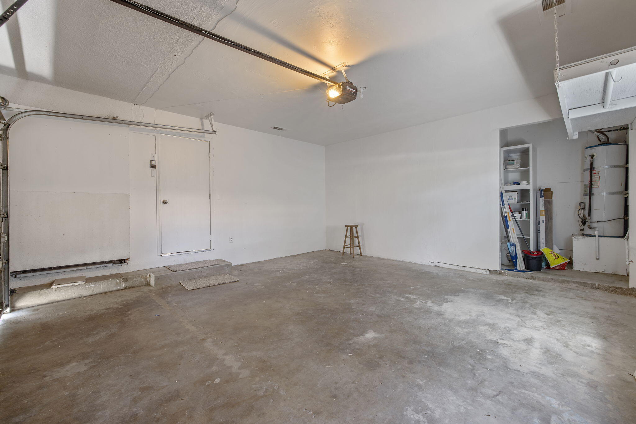 622 W Howard Ave, Visalia, CA 93277