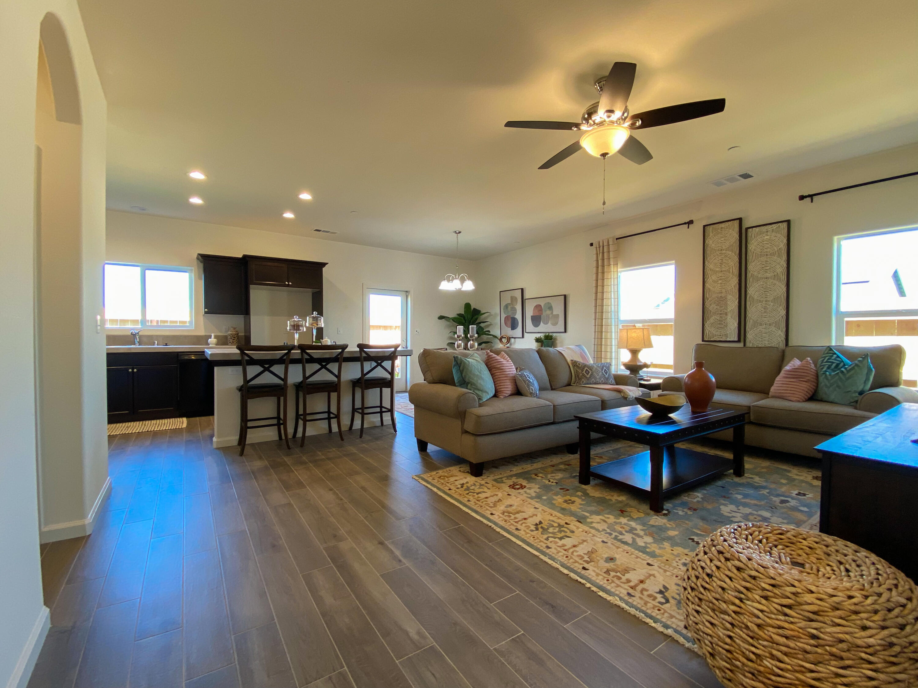 30769 Ashland Rd, Visalia, CA 93292