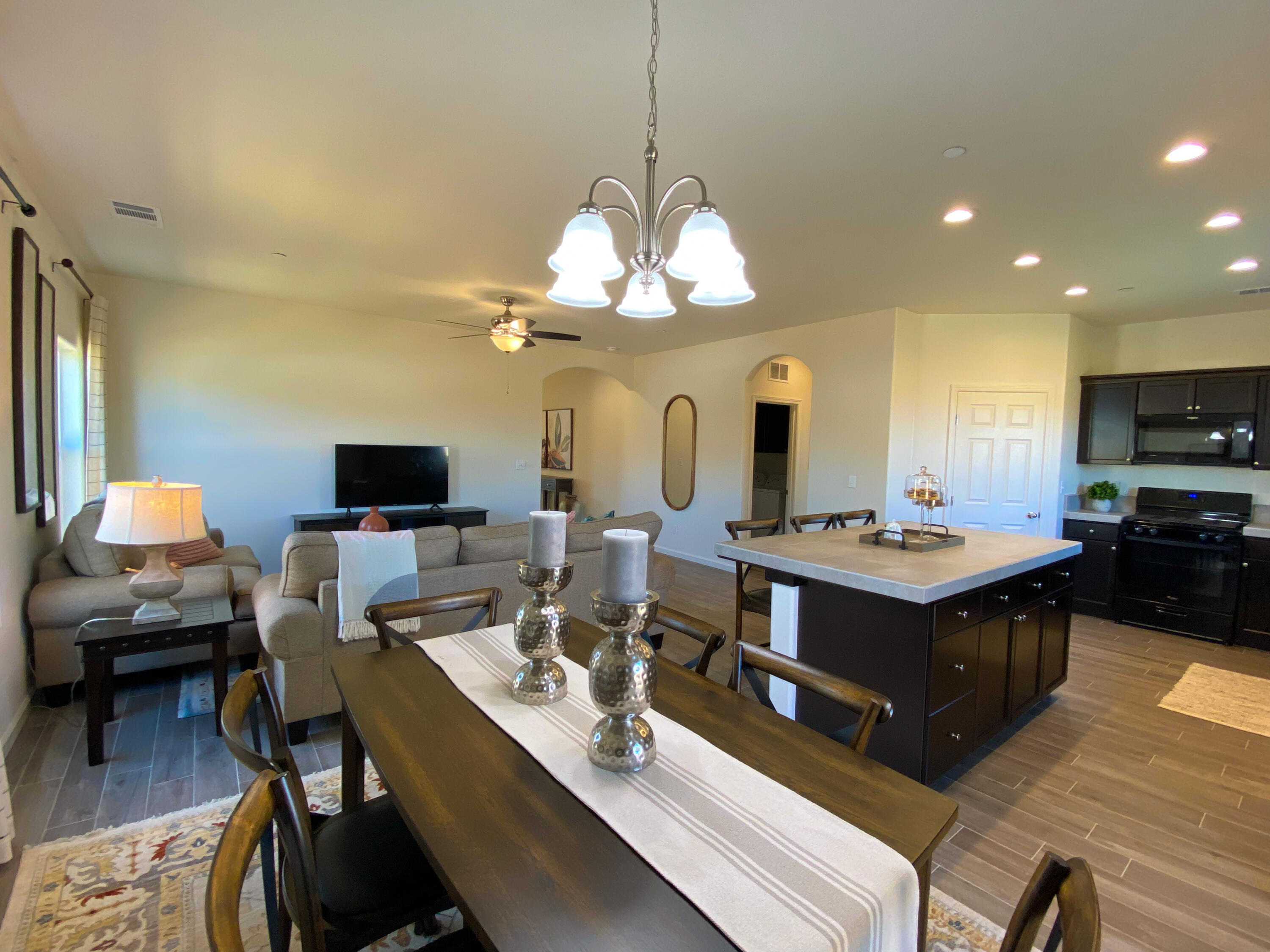 30769 Ashland Rd, Visalia, CA 93292