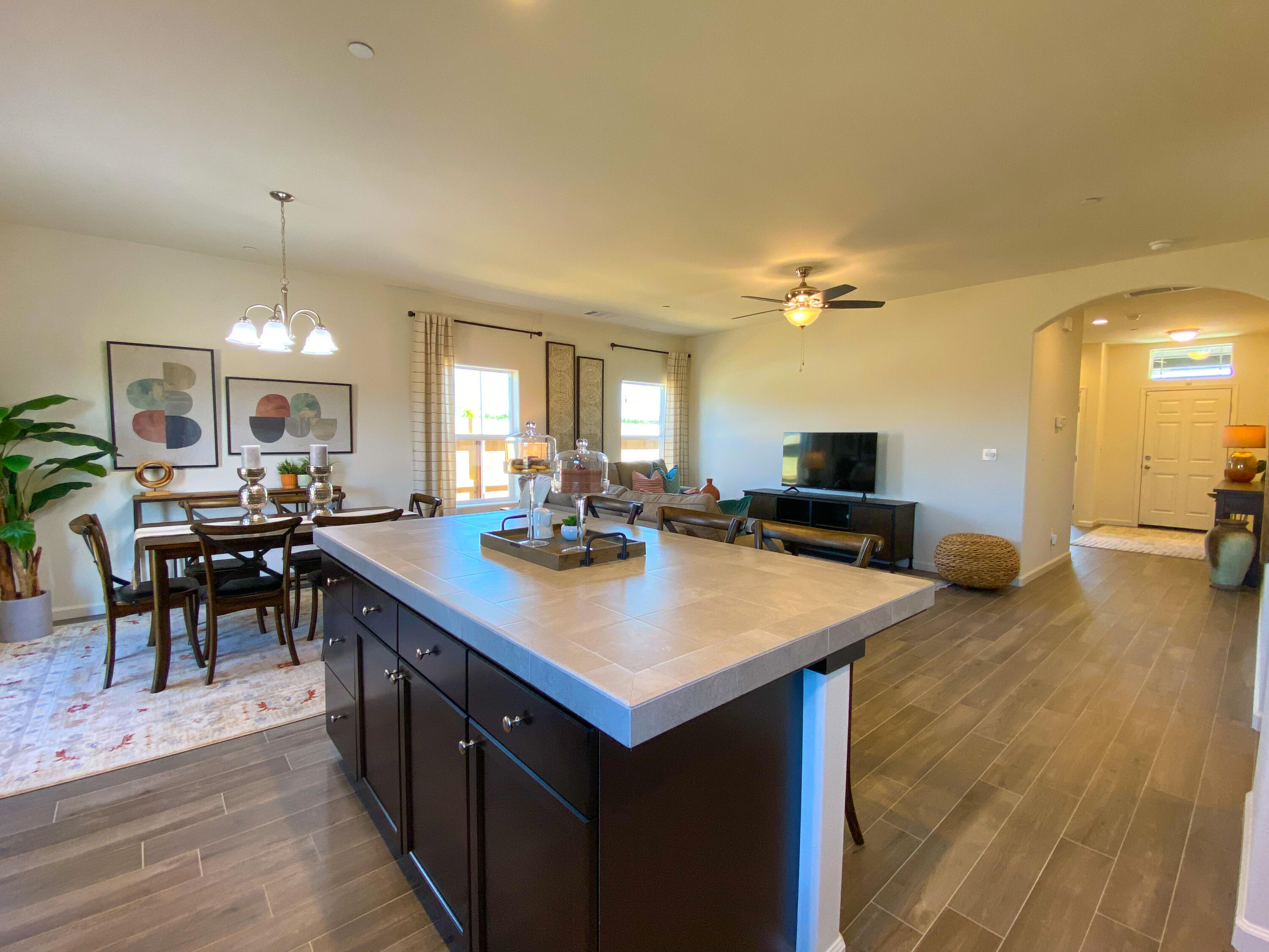 30769 Ashland Rd, Visalia, CA 93292