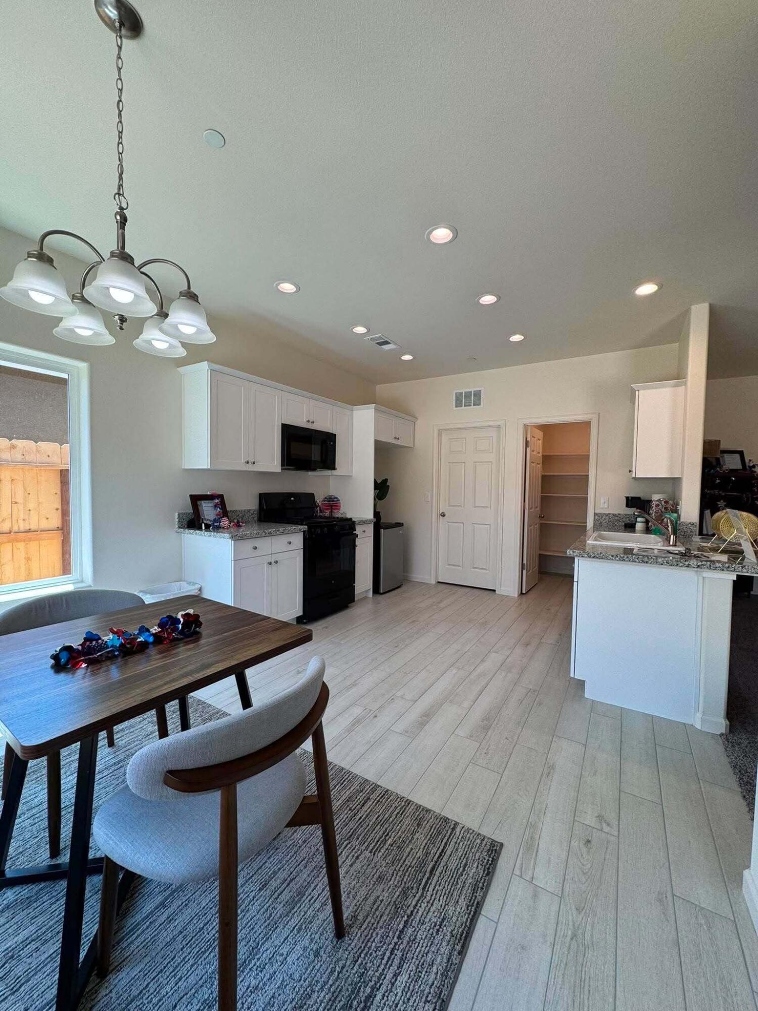 30644 Bellwood Rd, Visalia, CA 93291