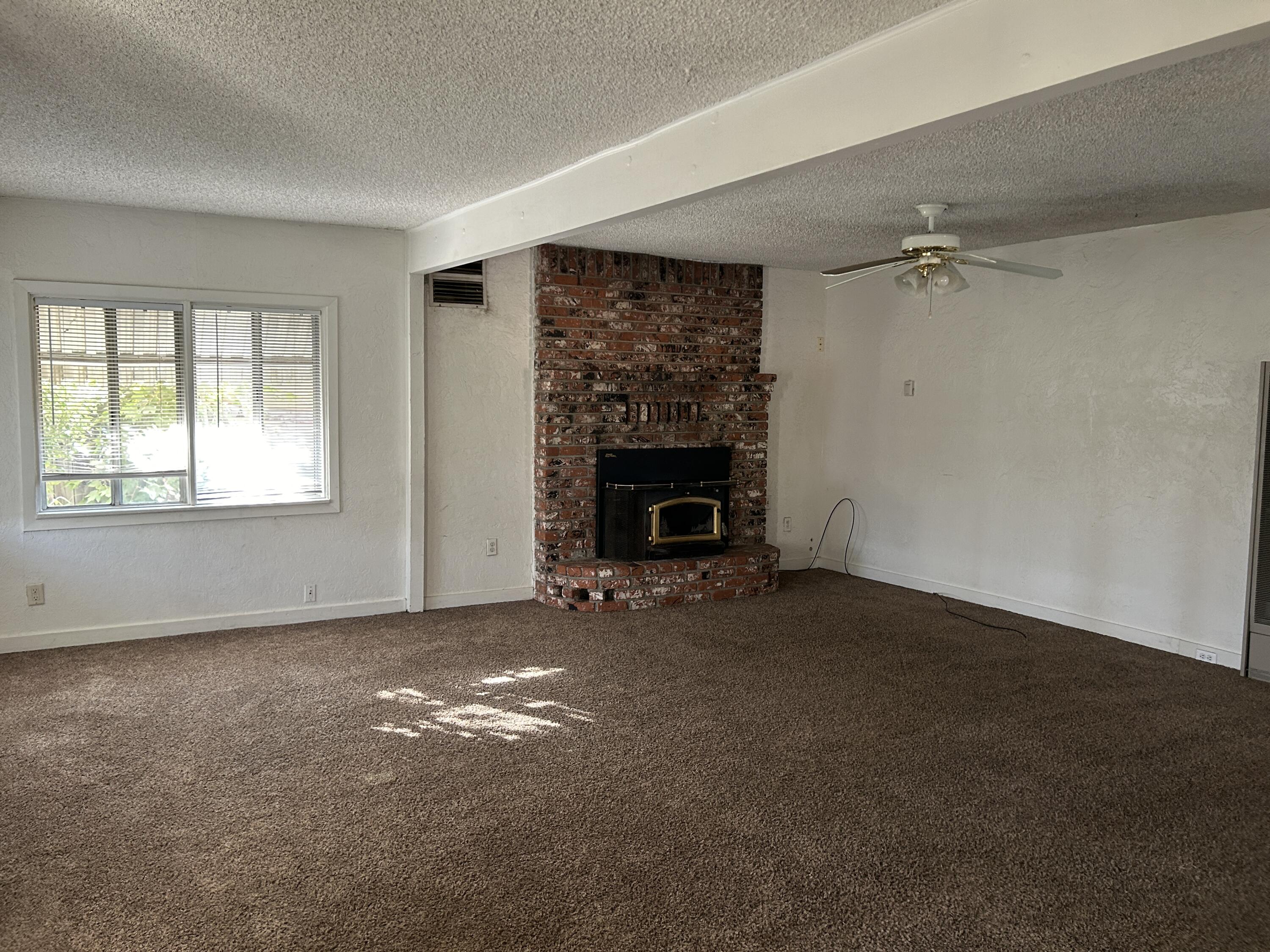 766 W Morton Ave, Porterville, CA 93257