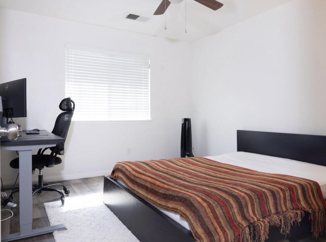 561 Wellington Pl, Porterville, CA 93257