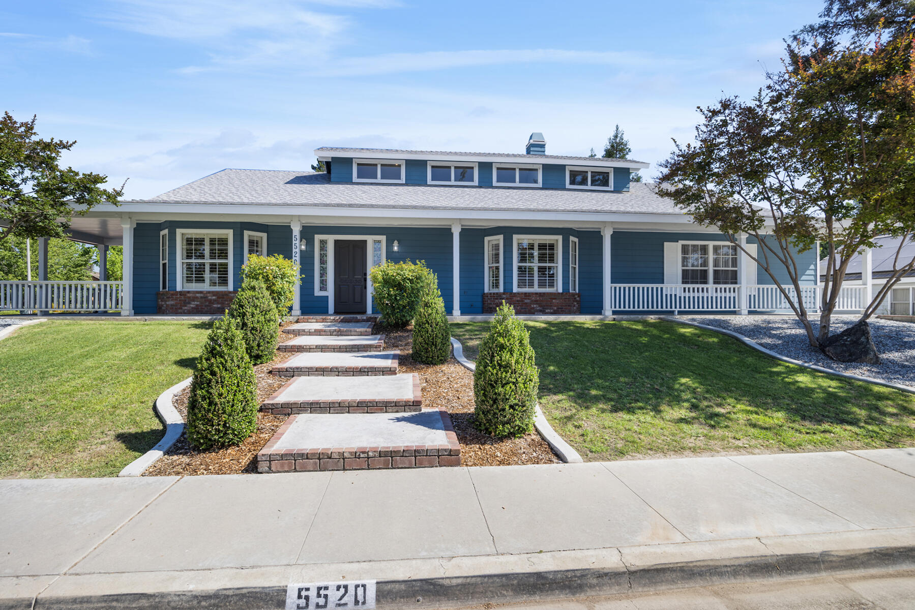 5520 W Vassar Ave, Visalia, CA 93277