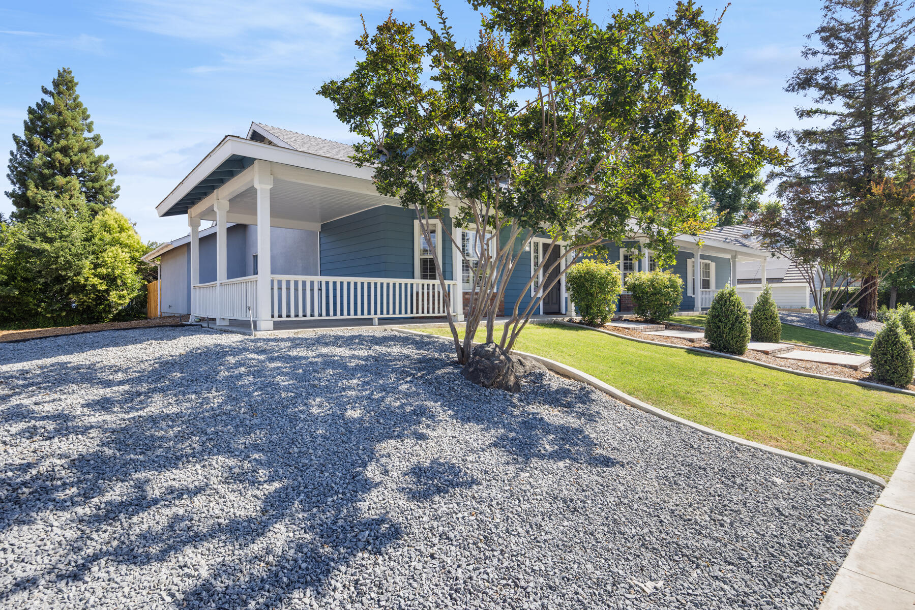 5520 W Vassar Ave, Visalia, CA 93277